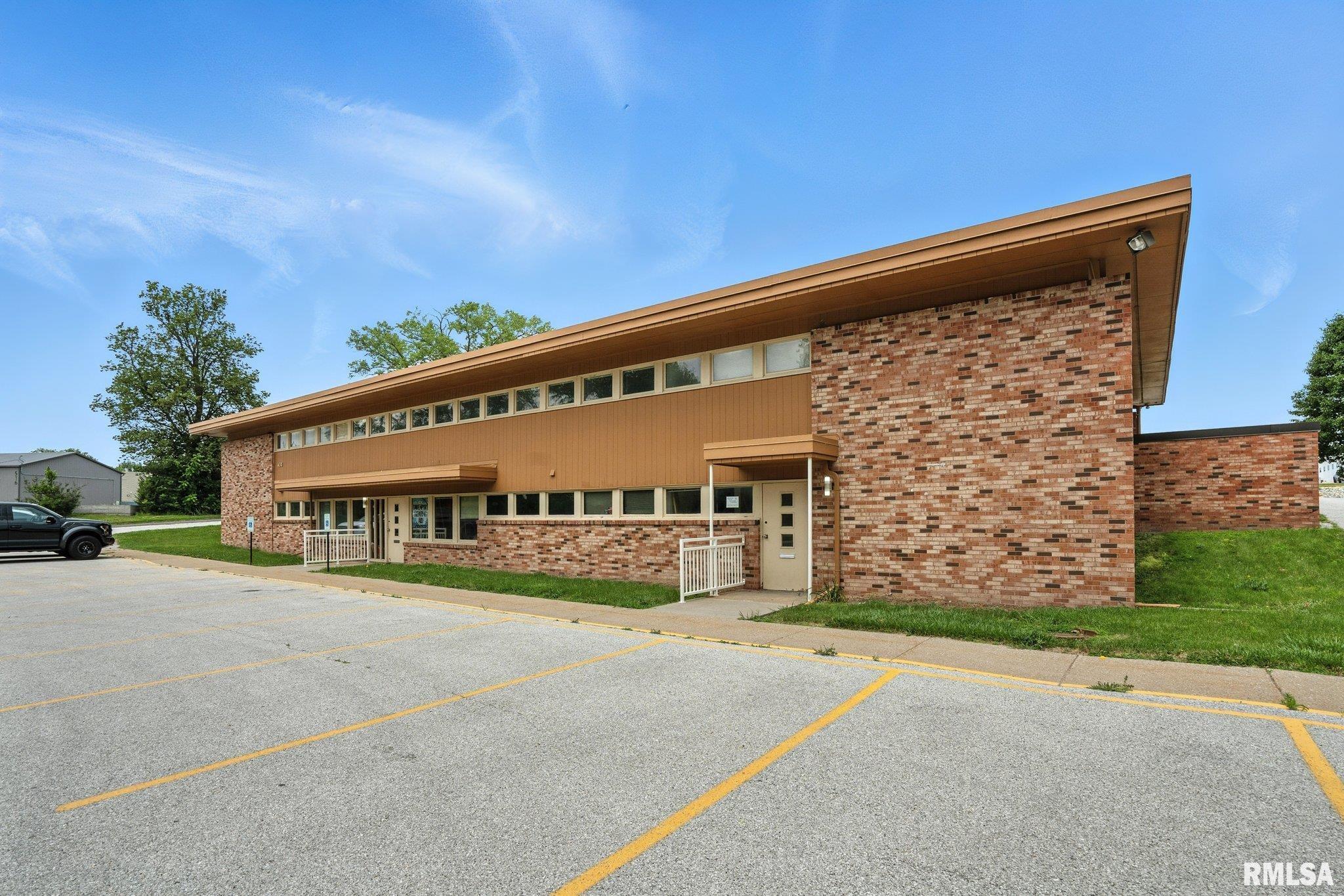 430 35TH Street  Davenport IA 52806