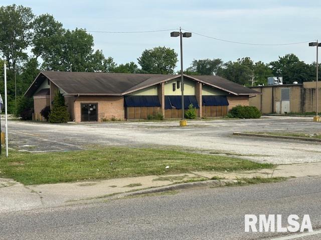 2709 MACARTHUR Boulevard  Springfield IL 62704