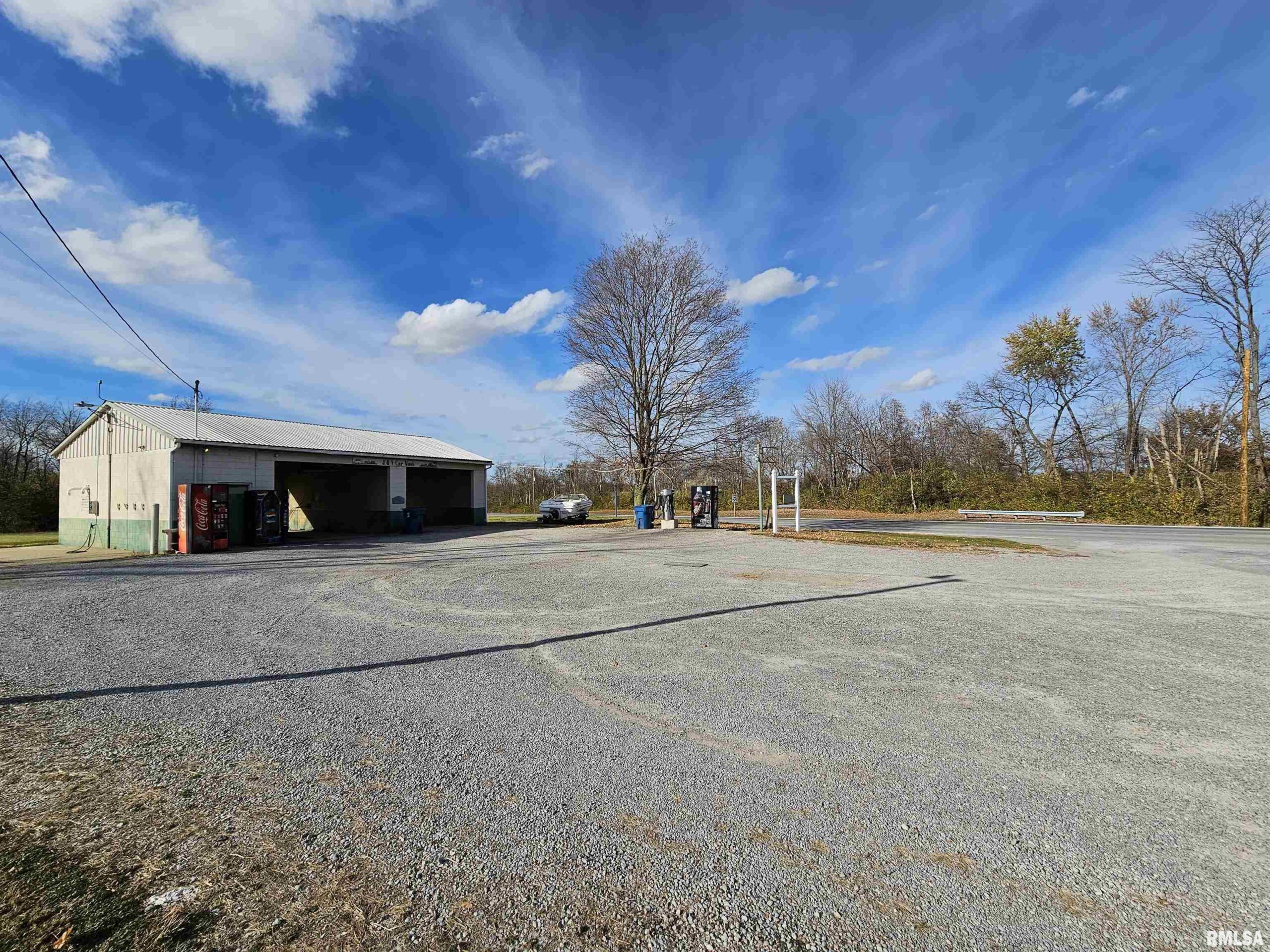 406 7TH Street  Dahlgren IL 62828