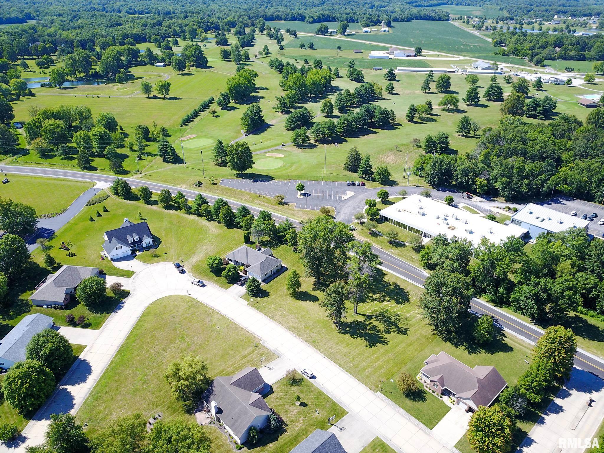 6 EASTLAND Court  Carlinville IL 62626