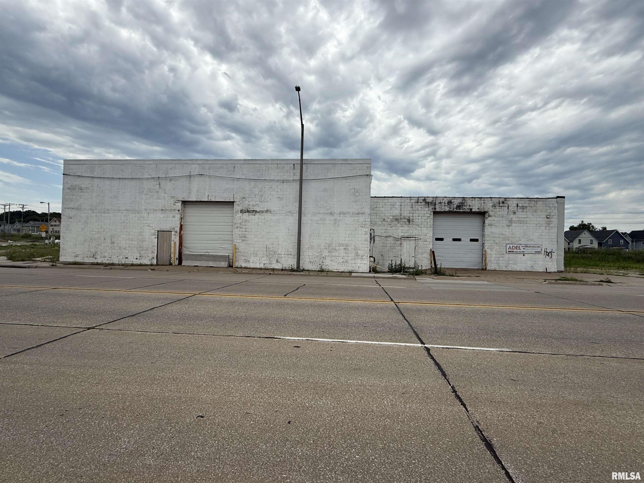 244 RIVER Drive  Moline IL 61265