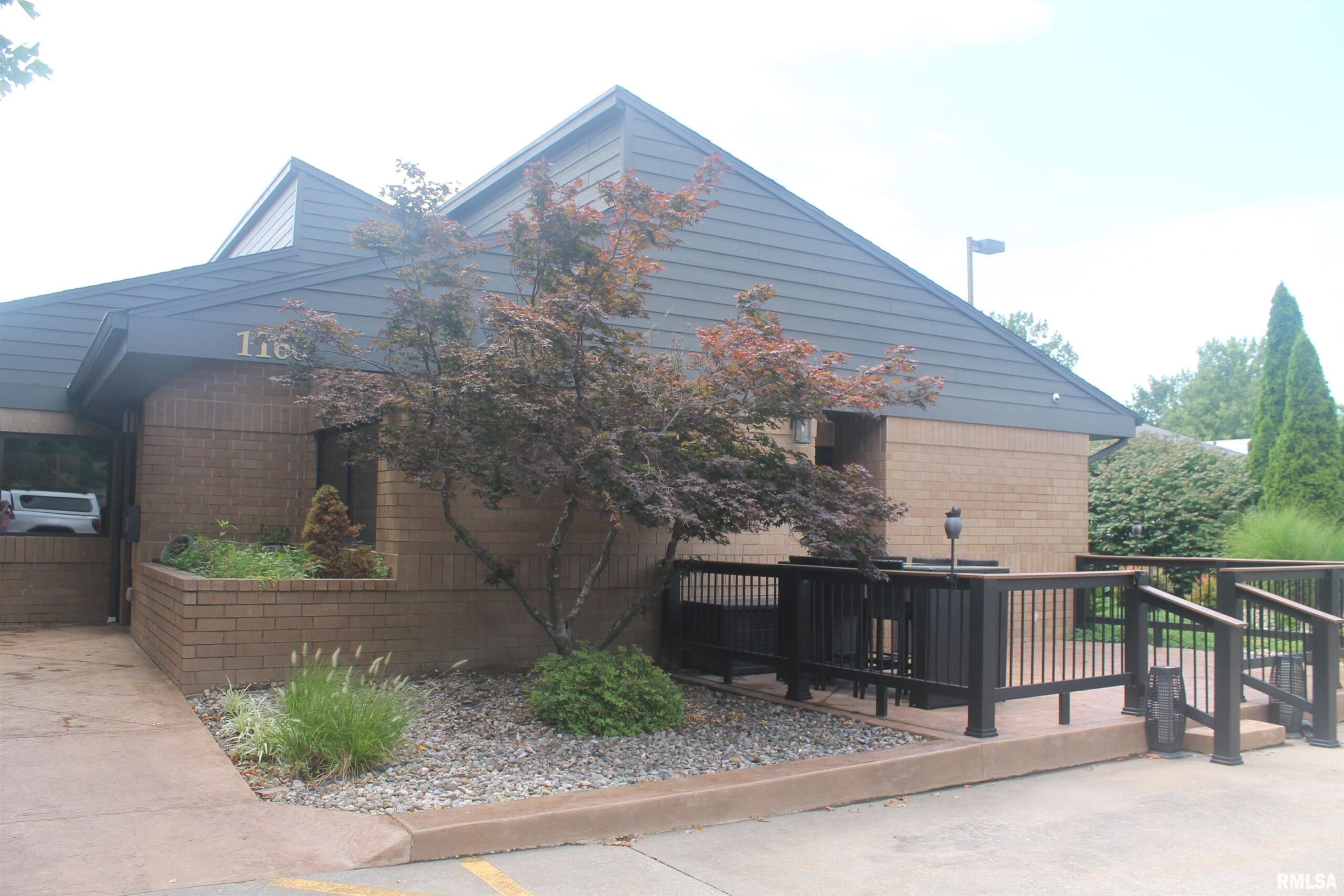1160 CEDAR Court  Carbondale IL 62901