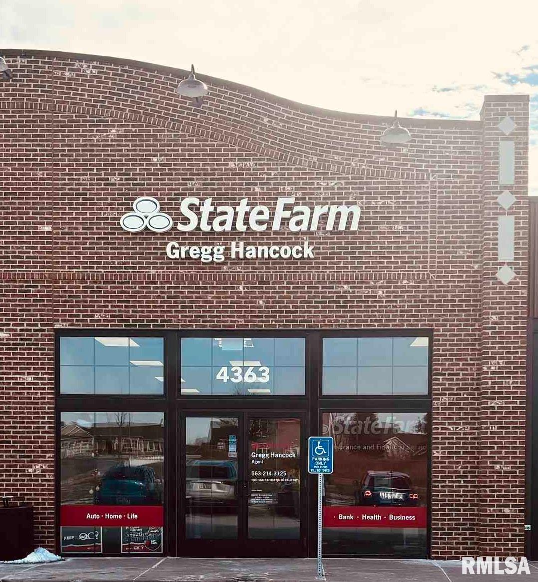 4345 53RD Avenue  Bettendorf IA 52722