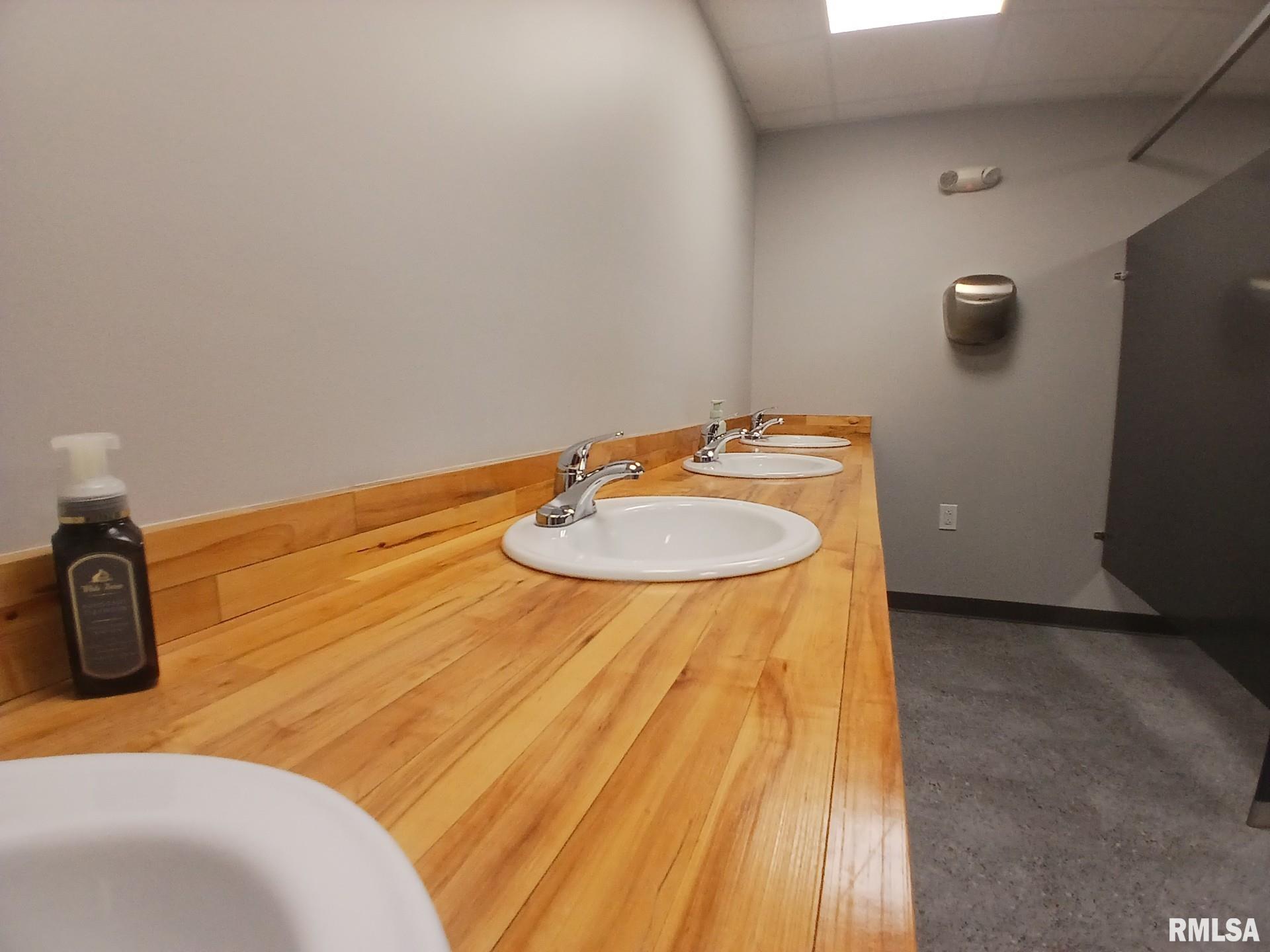 1204 LINCOLN Avenue  Jacksonville IL 62650