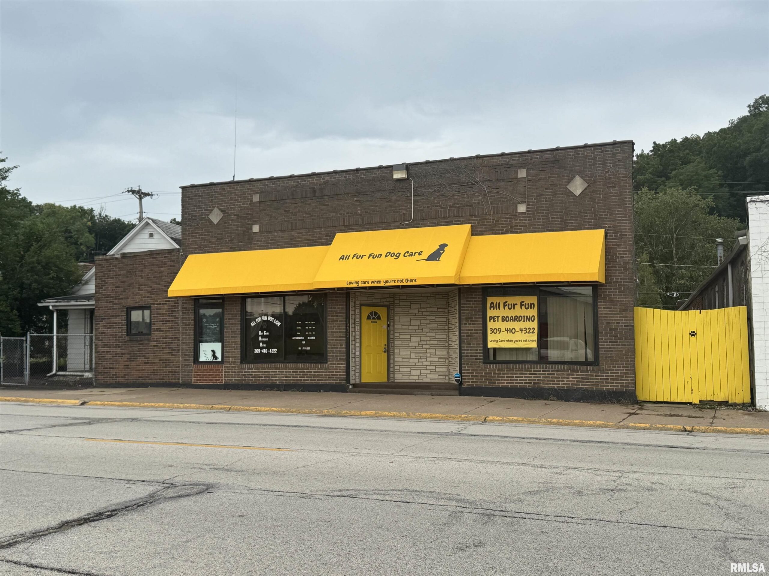 1230 15TH Avenue  East Moline IL 61244
