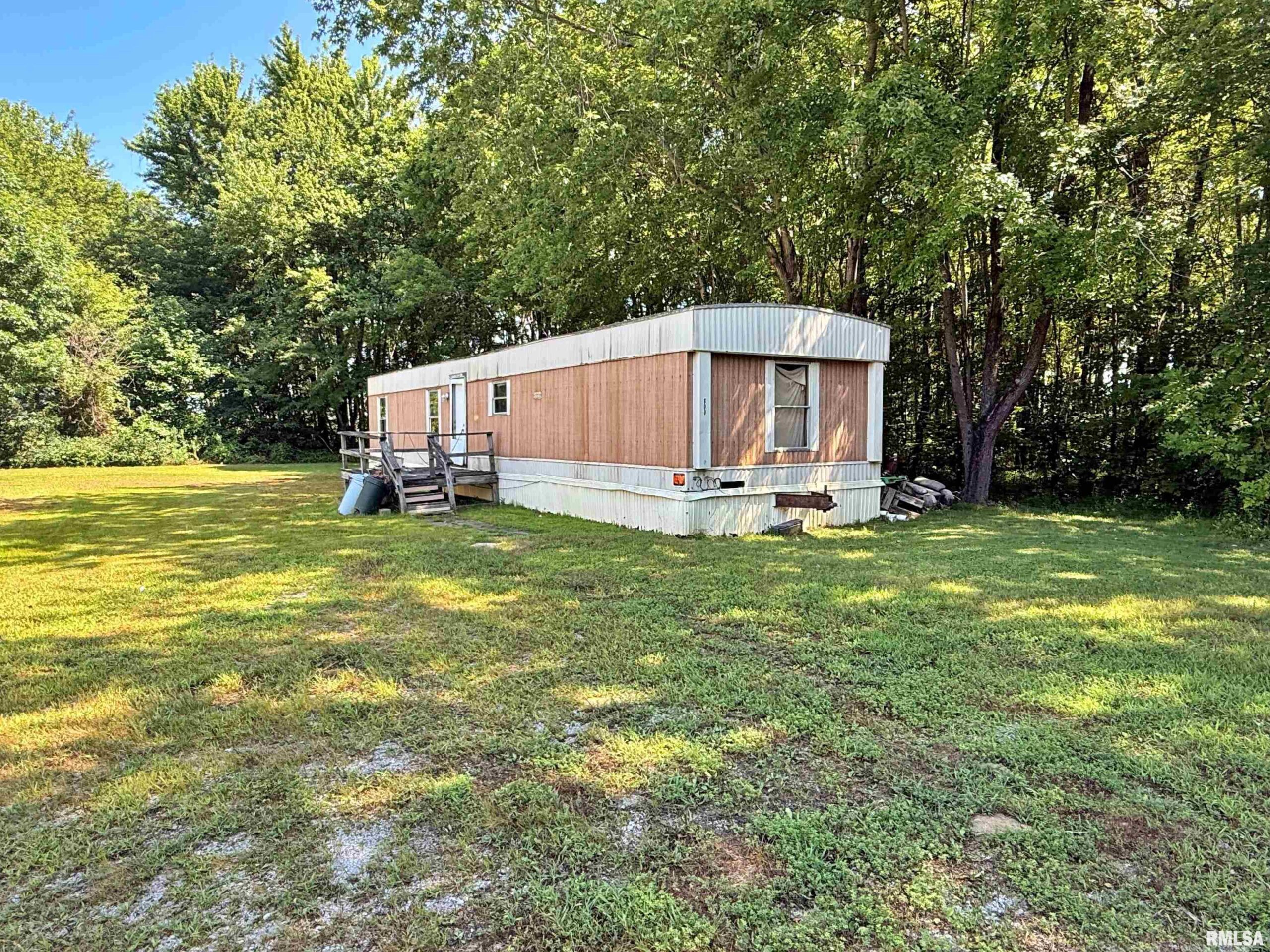 798 AIRPORT Road  Metropolis IL 62960
