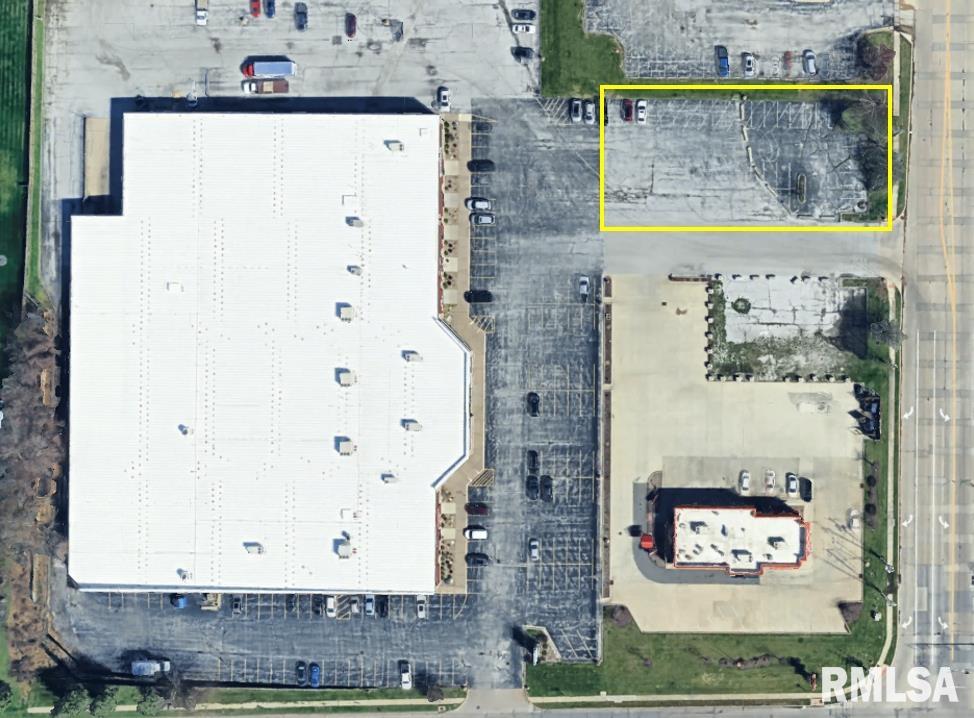 1320 KIMBERLY Road  Davenport IA 52806
