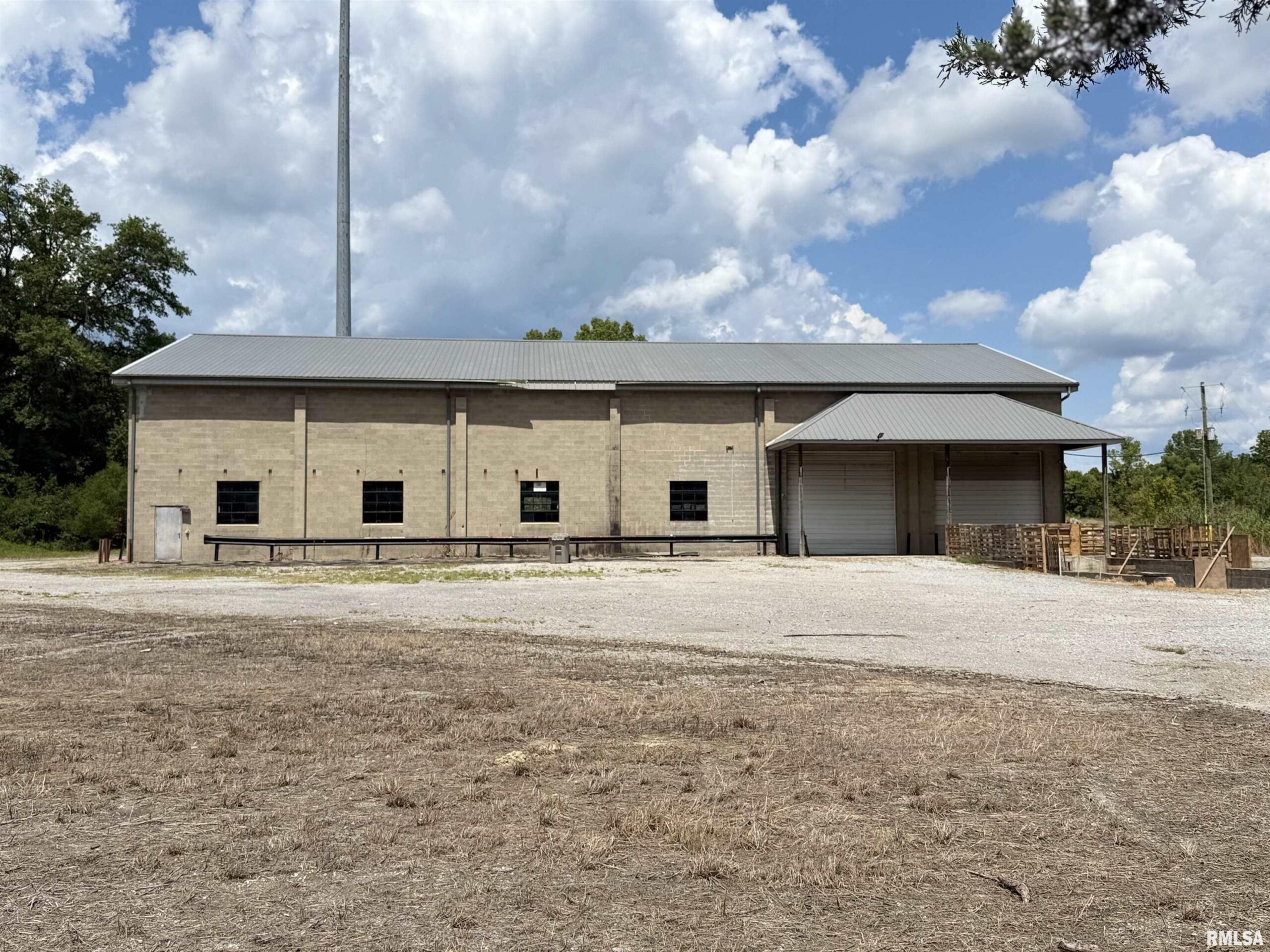 300 Longstreet Road  Marion IL 62959