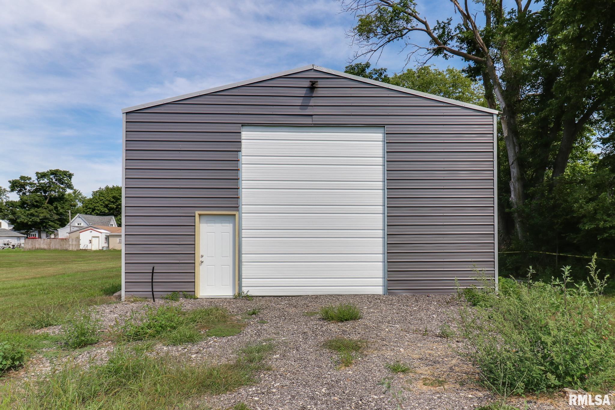 407 BOUNDARY Street Stanford IL 61774