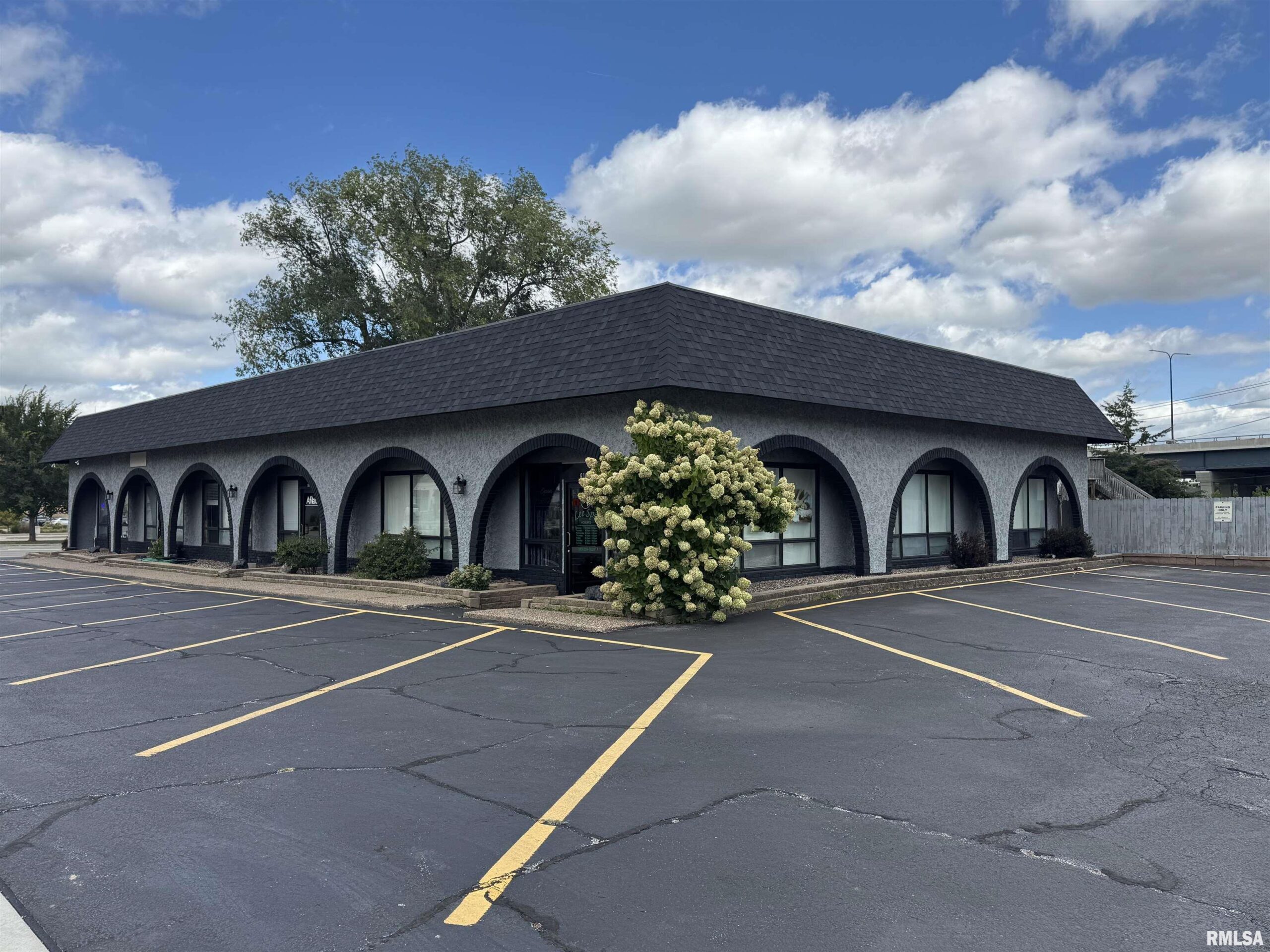 604 19TH Street 610 Moline IL 61265