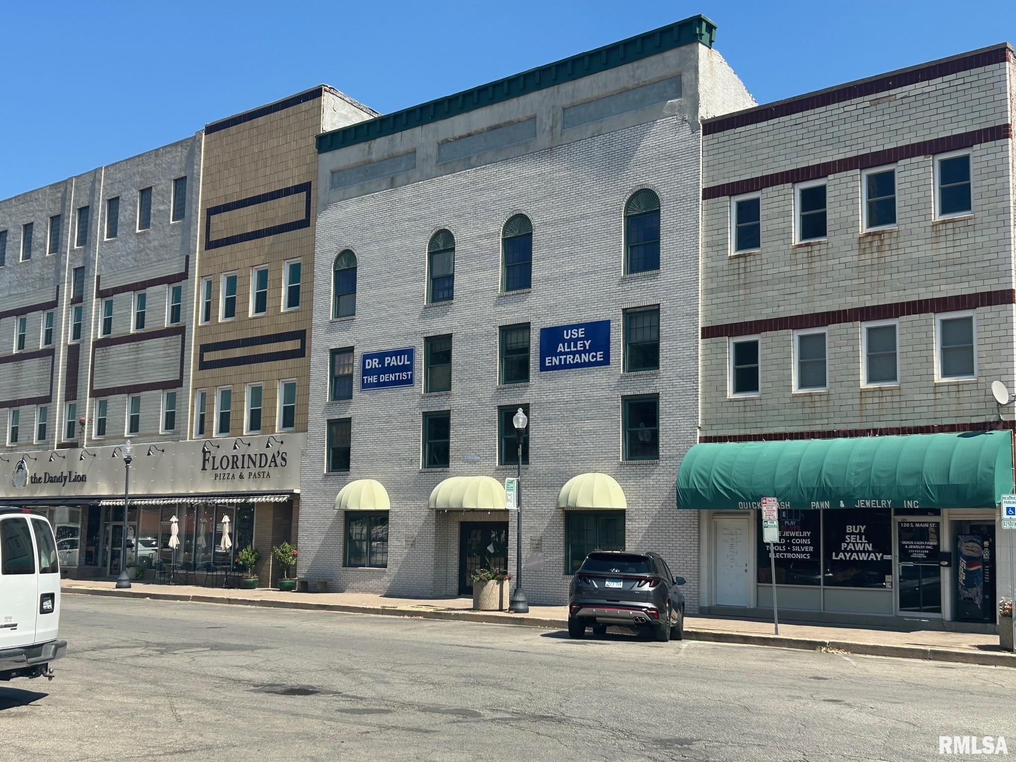 118 MAIN Street  Taylorville IL 62568