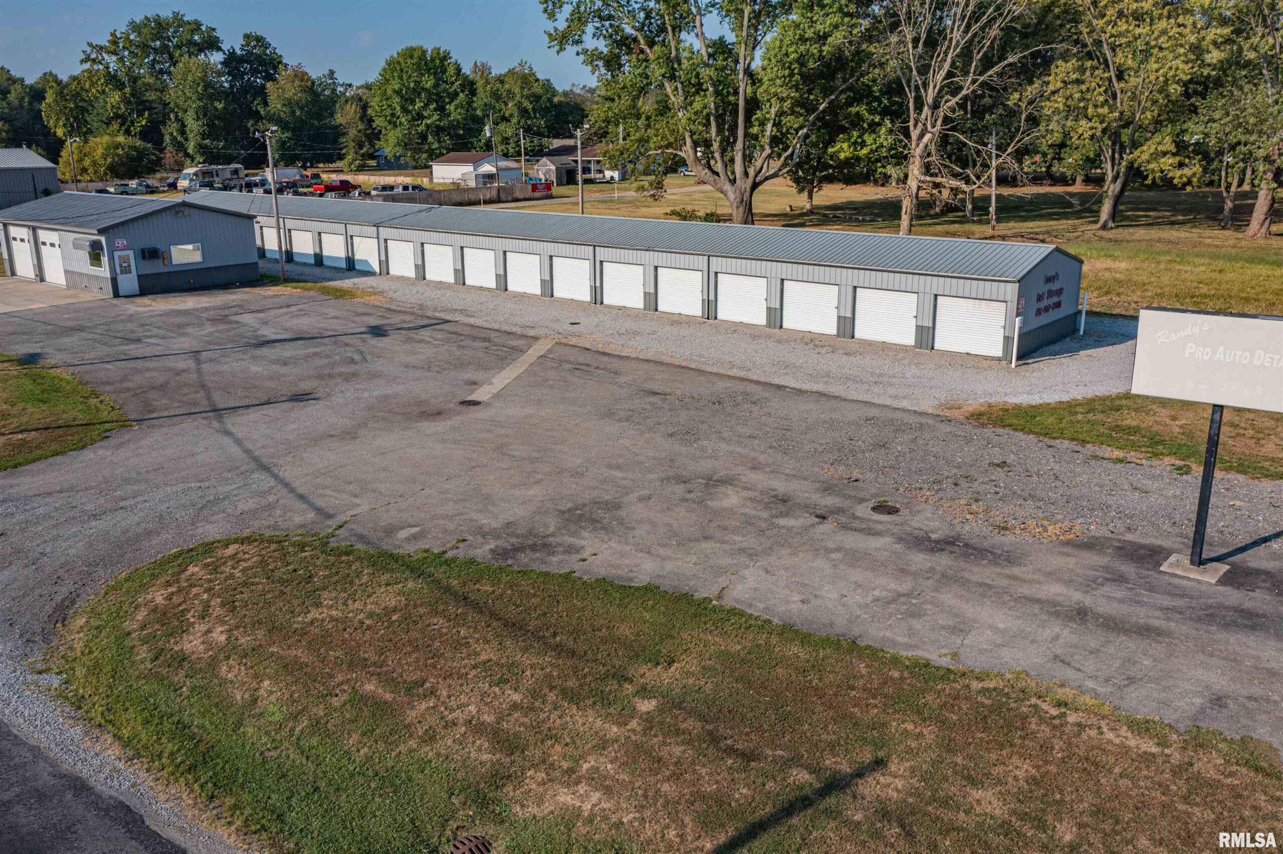 2801 & 2803 Veterans Memorial Drive  Mt Vernon IL 62864