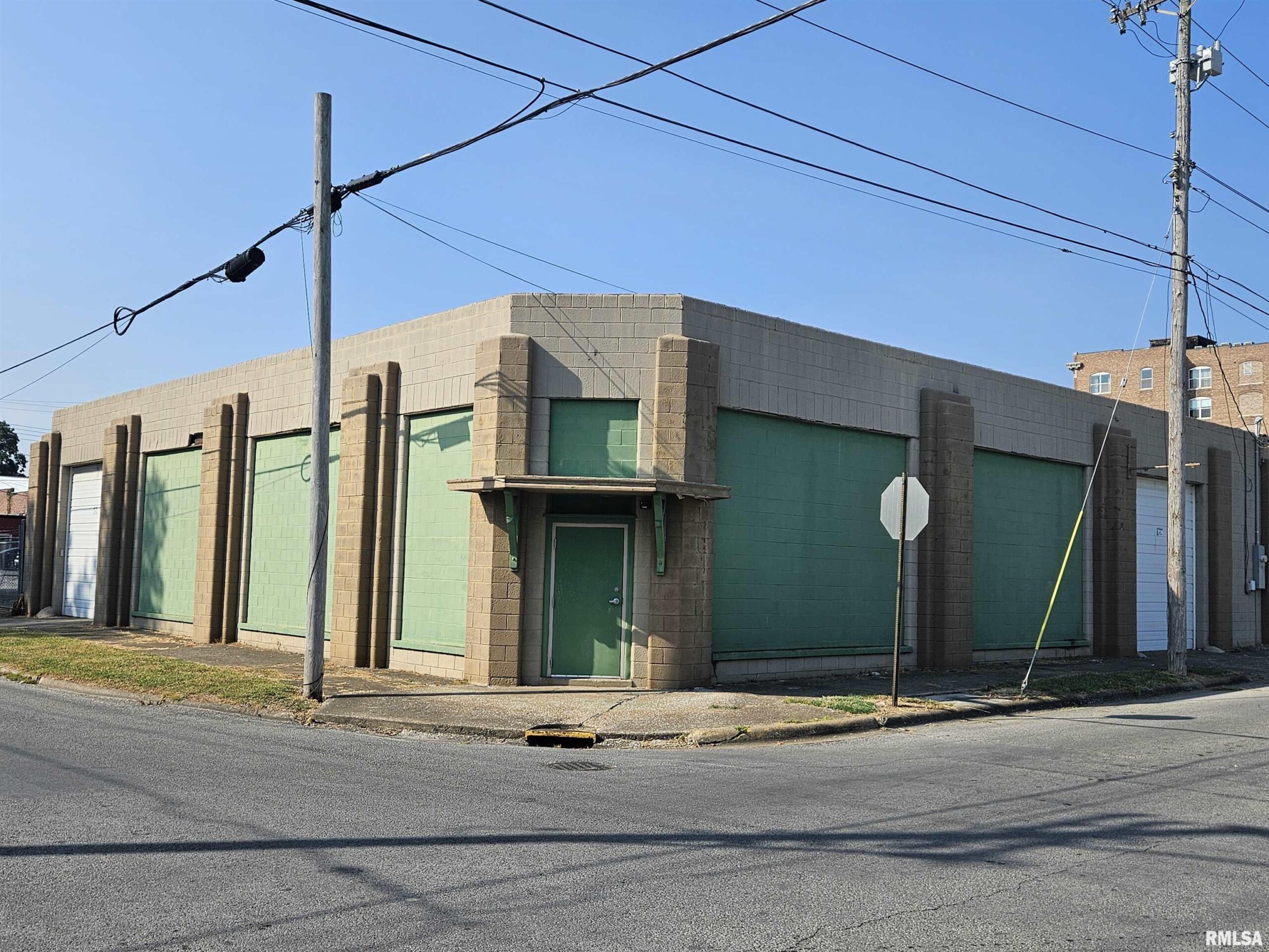 115 COMMERCIAL Street  Benton IL 62812