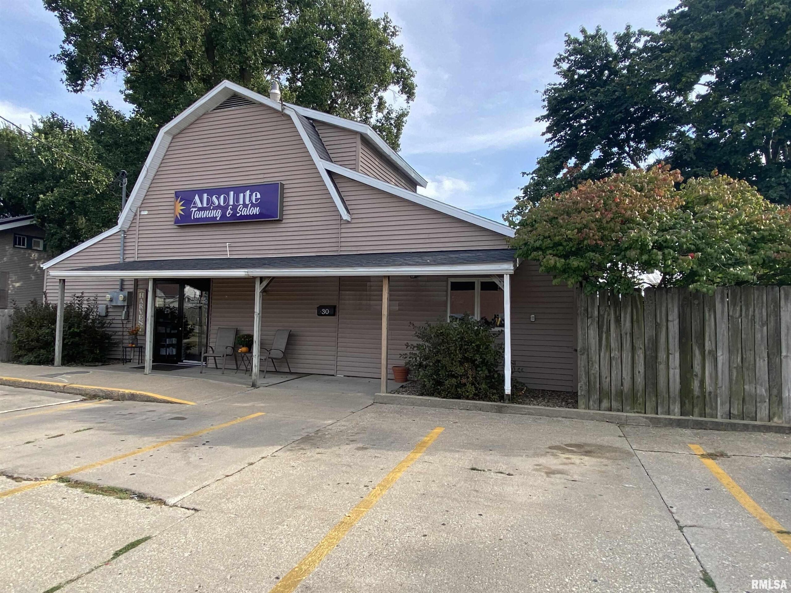 30 OLIVE Street  Canton IL 61520