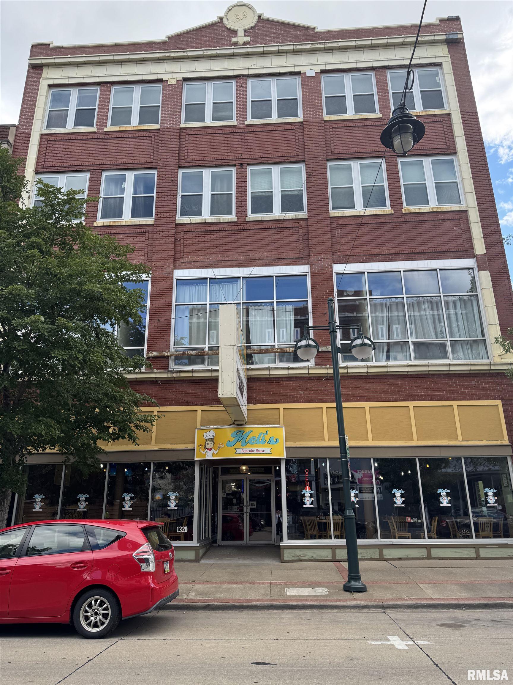 1320 5TH Avenue  Moline IL 61265
