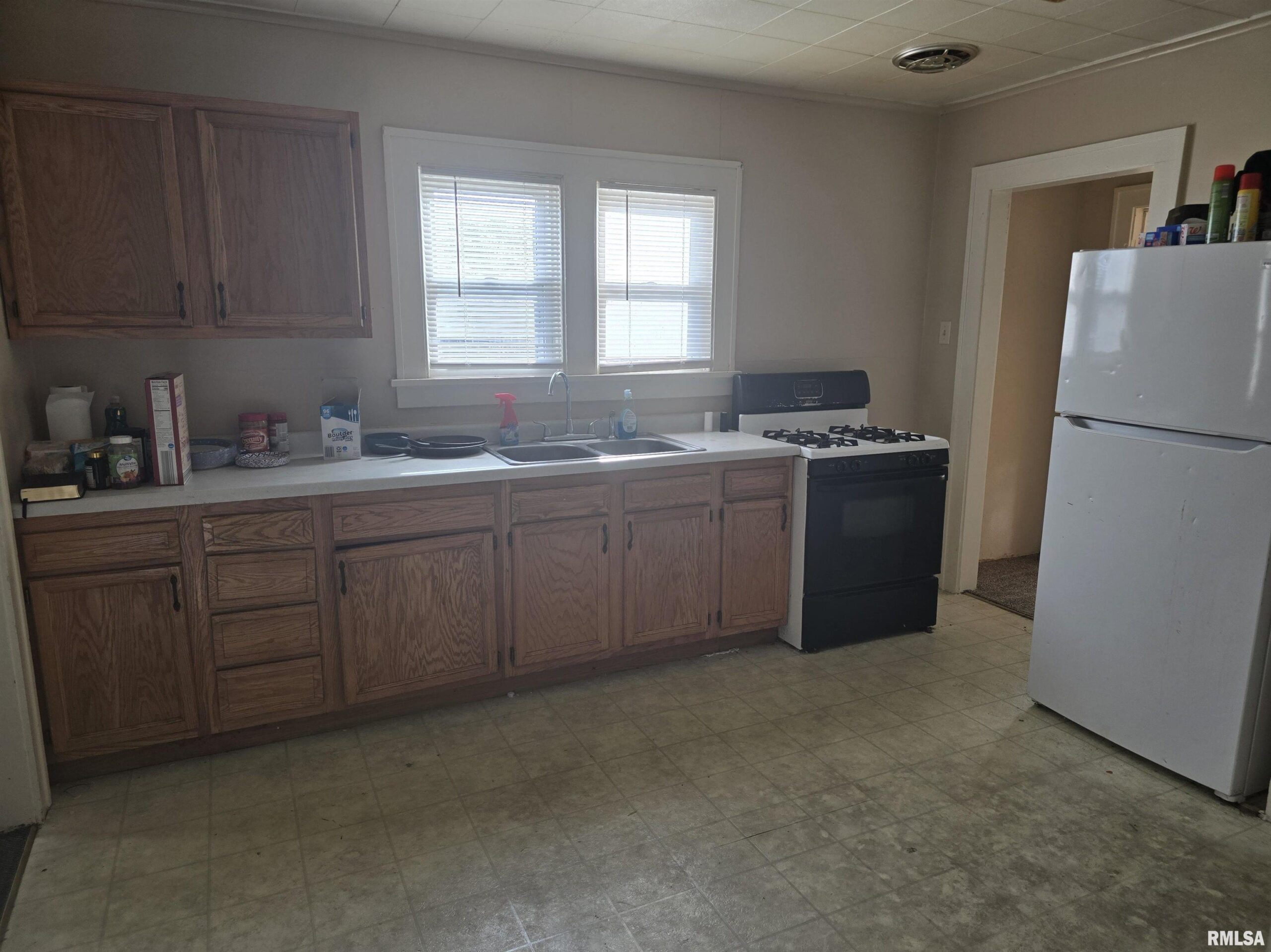 910 DERBY Street Pekin IL 61554