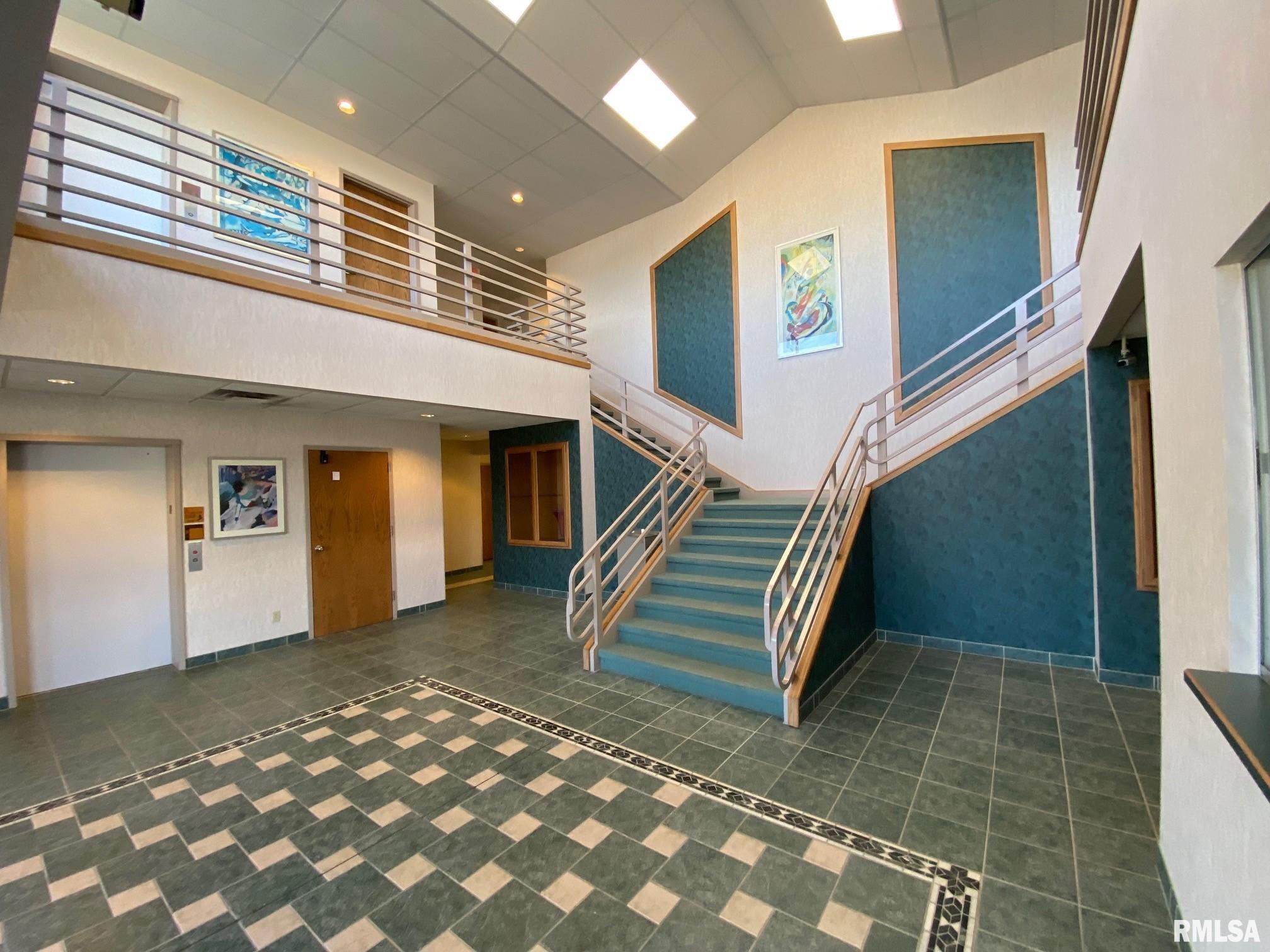 5000 TREMONT Avenue 100D Davenport IA 52807 5000 TREMONT Avenue 100D Davenport IA 52807