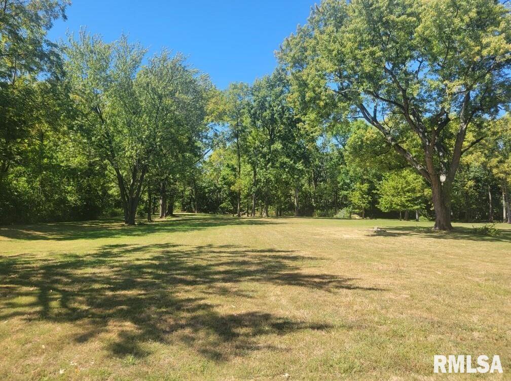 125 LINCOLN Street Nokomis IL 62075