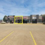 3207 DEVILS GLEN Road  Bettendorf, IA 52722