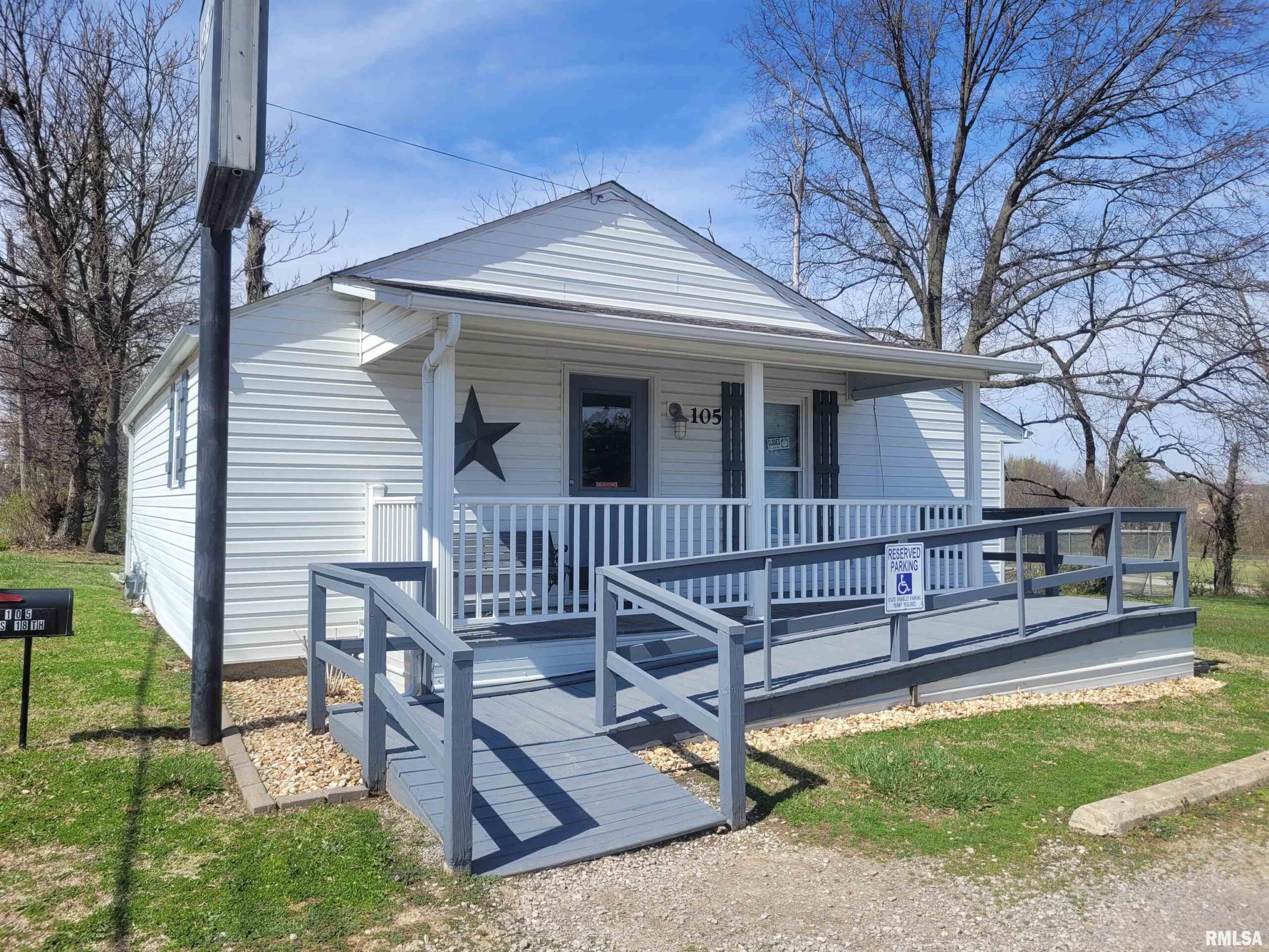 105 18TH Street  Mt Vernon IL 62864