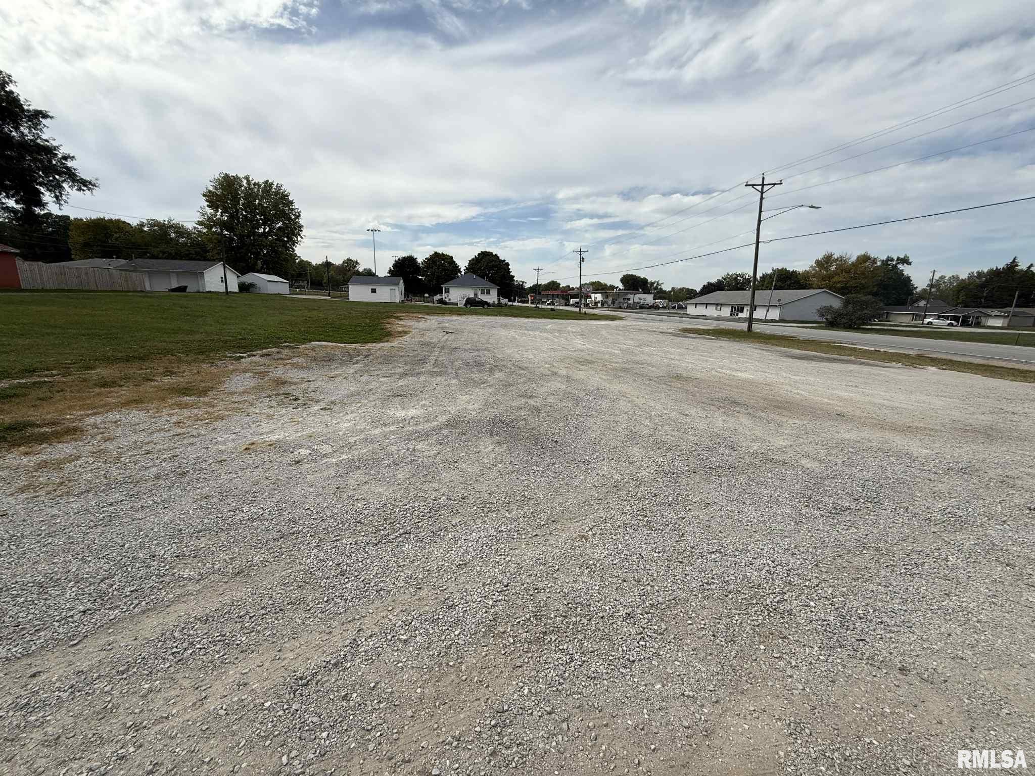 228 6TH Avenue  Andalusia IL 61232