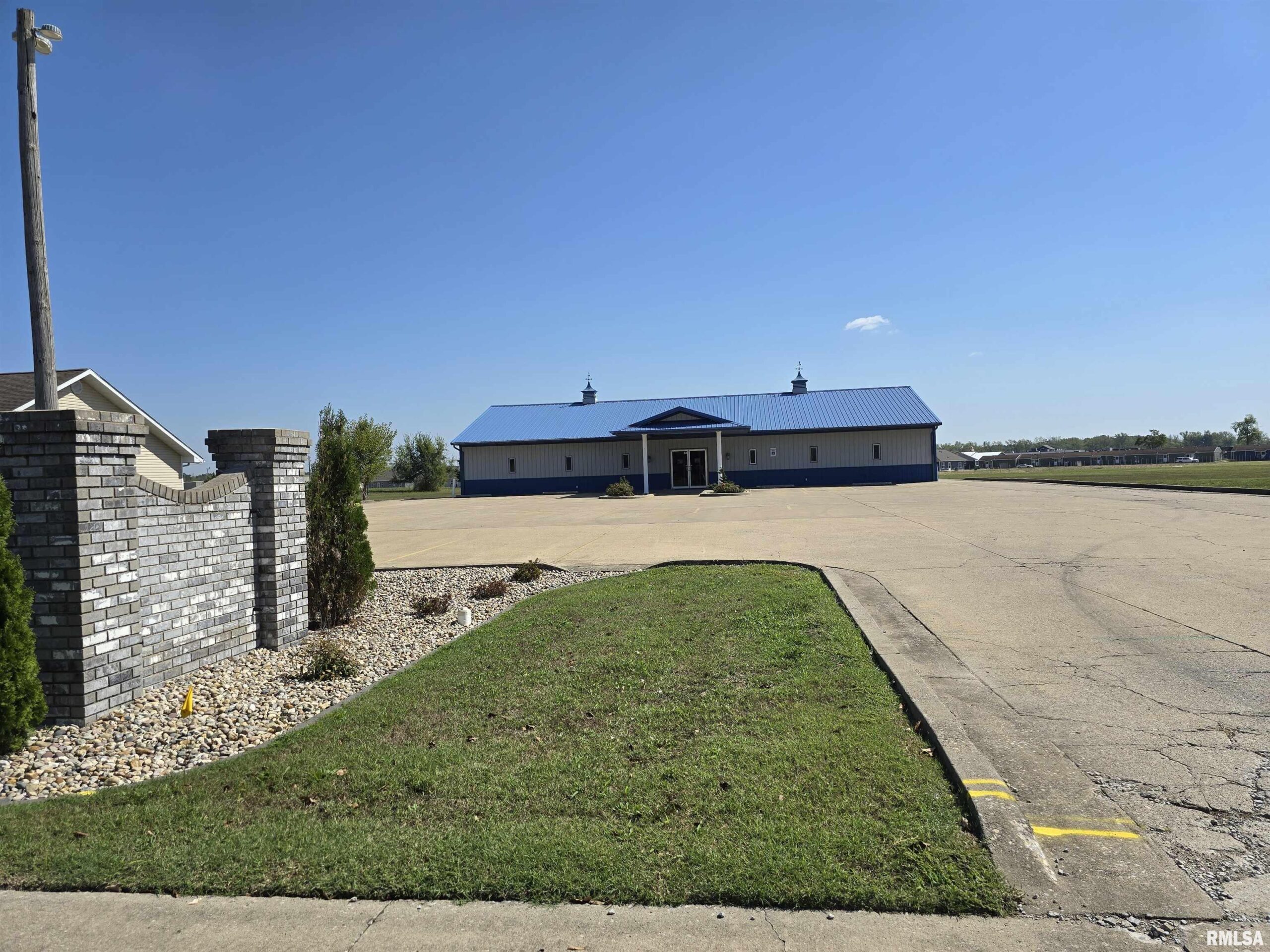 30 VETERANS Drive Harrisburg IL 62946-3320