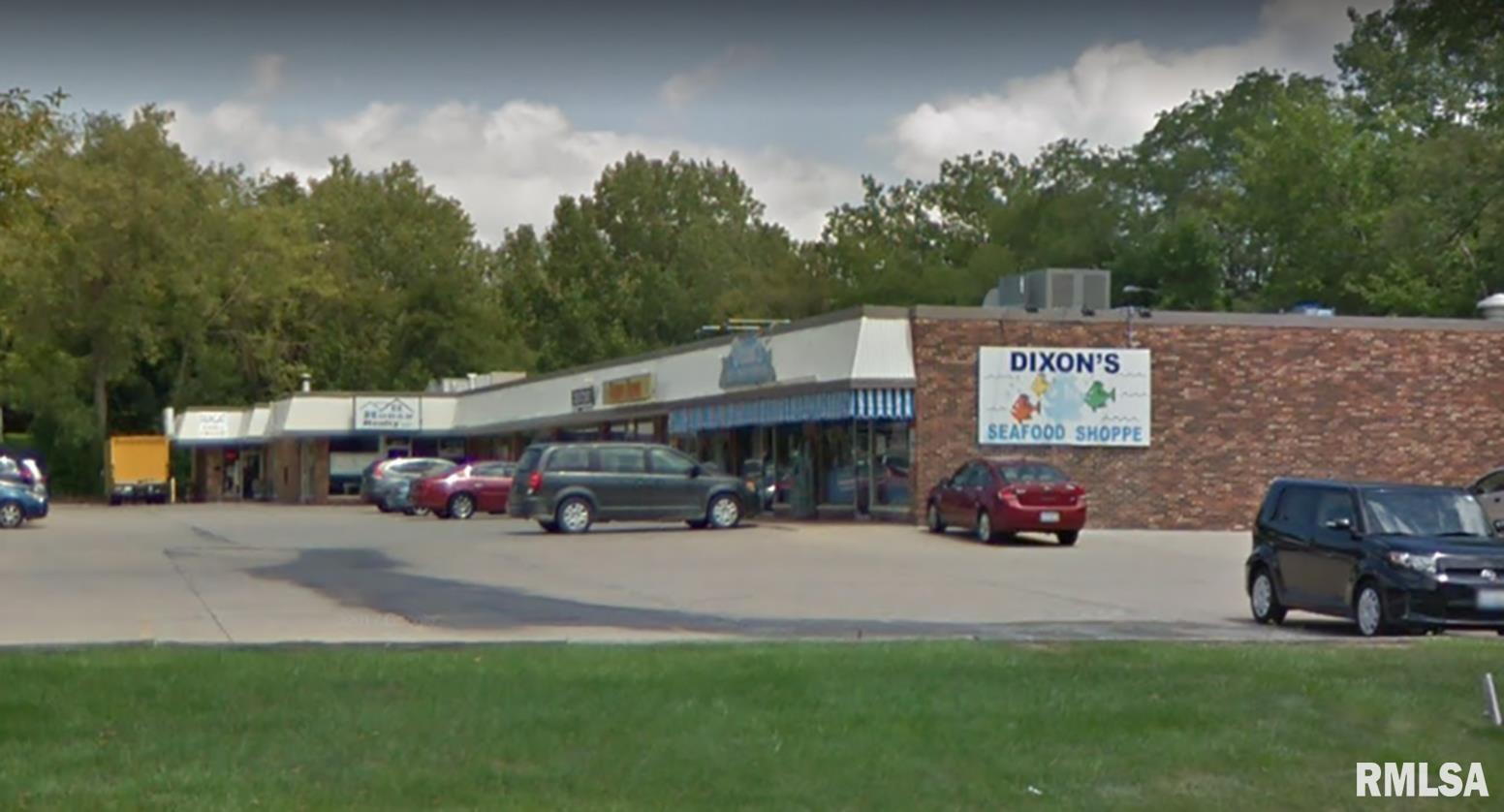 6926 UNIVERSITY Street G1/G2 Peoria IL 61614