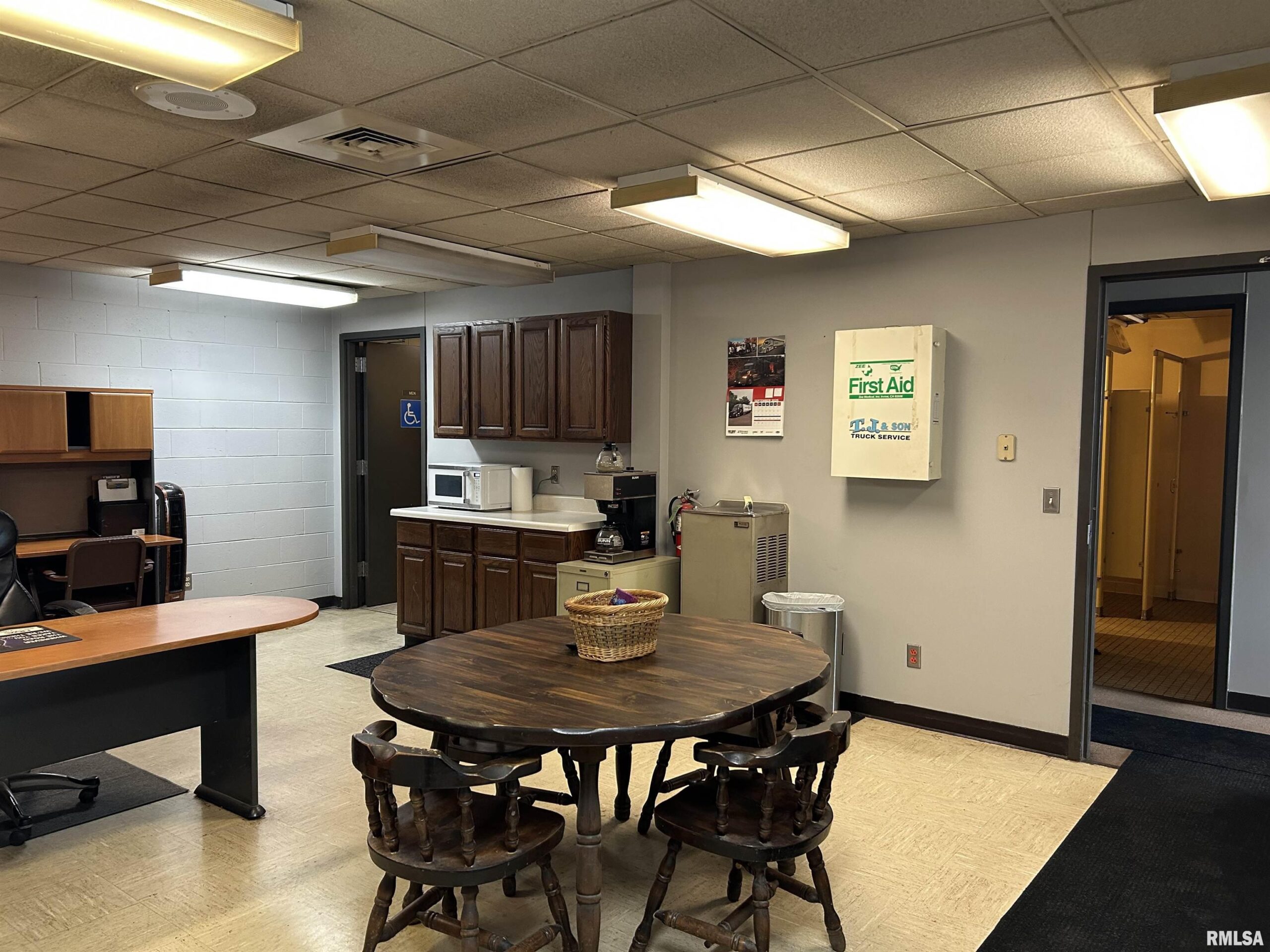 2003 3RD Street  Aledo IL 61231