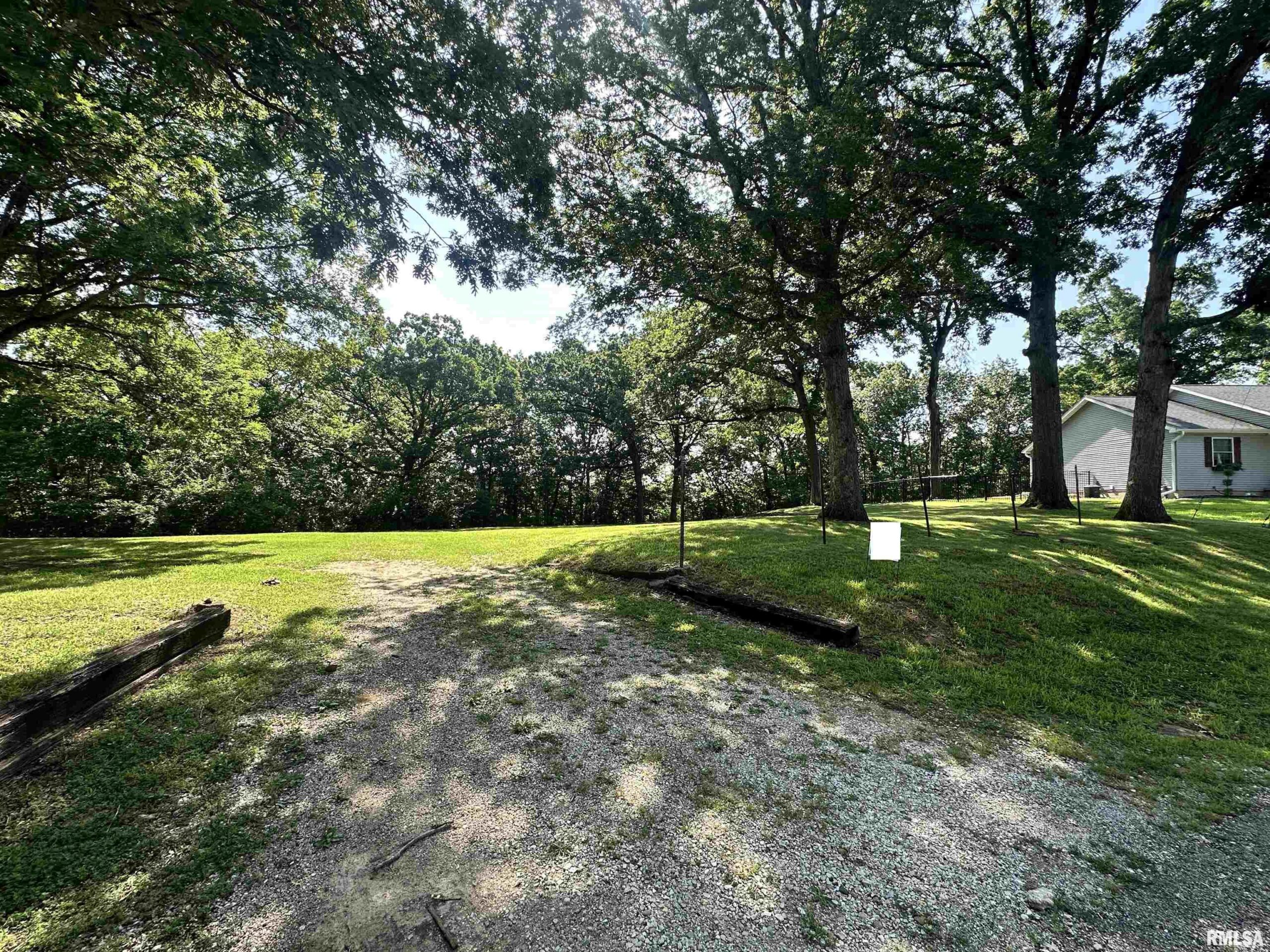 338 PARK Avenue  East Peoria IL 61611