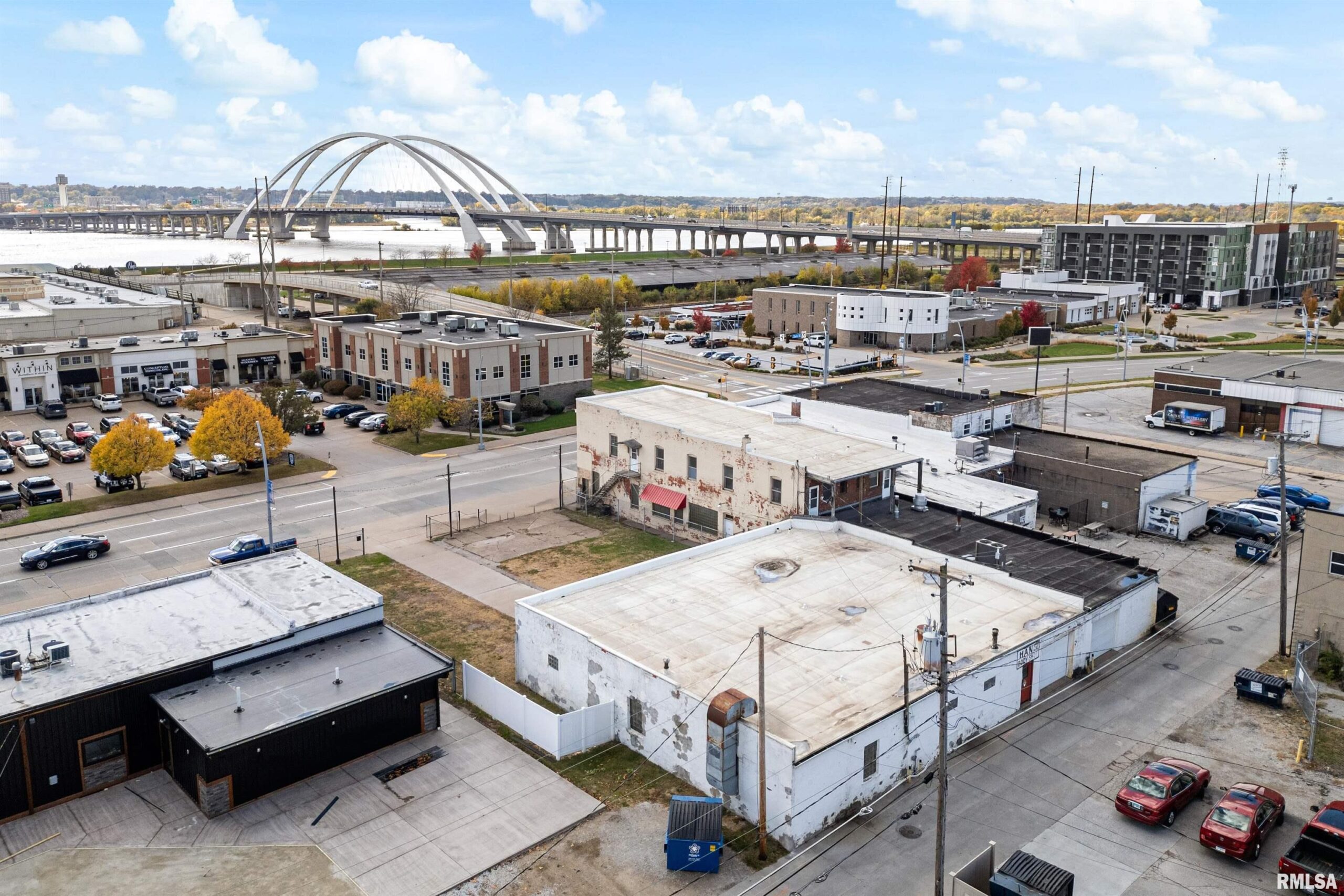 1716 & 1720 STATE Street Bettendorf IA 52722