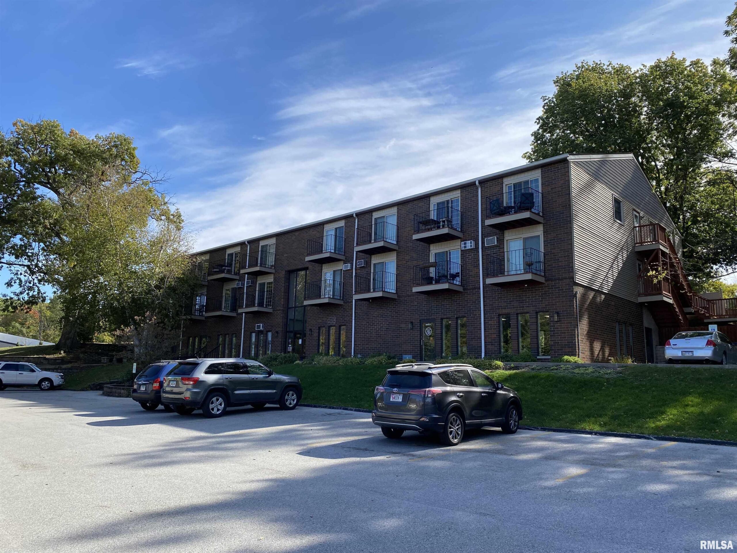 4300 12TH Avenue Moline IL 61265