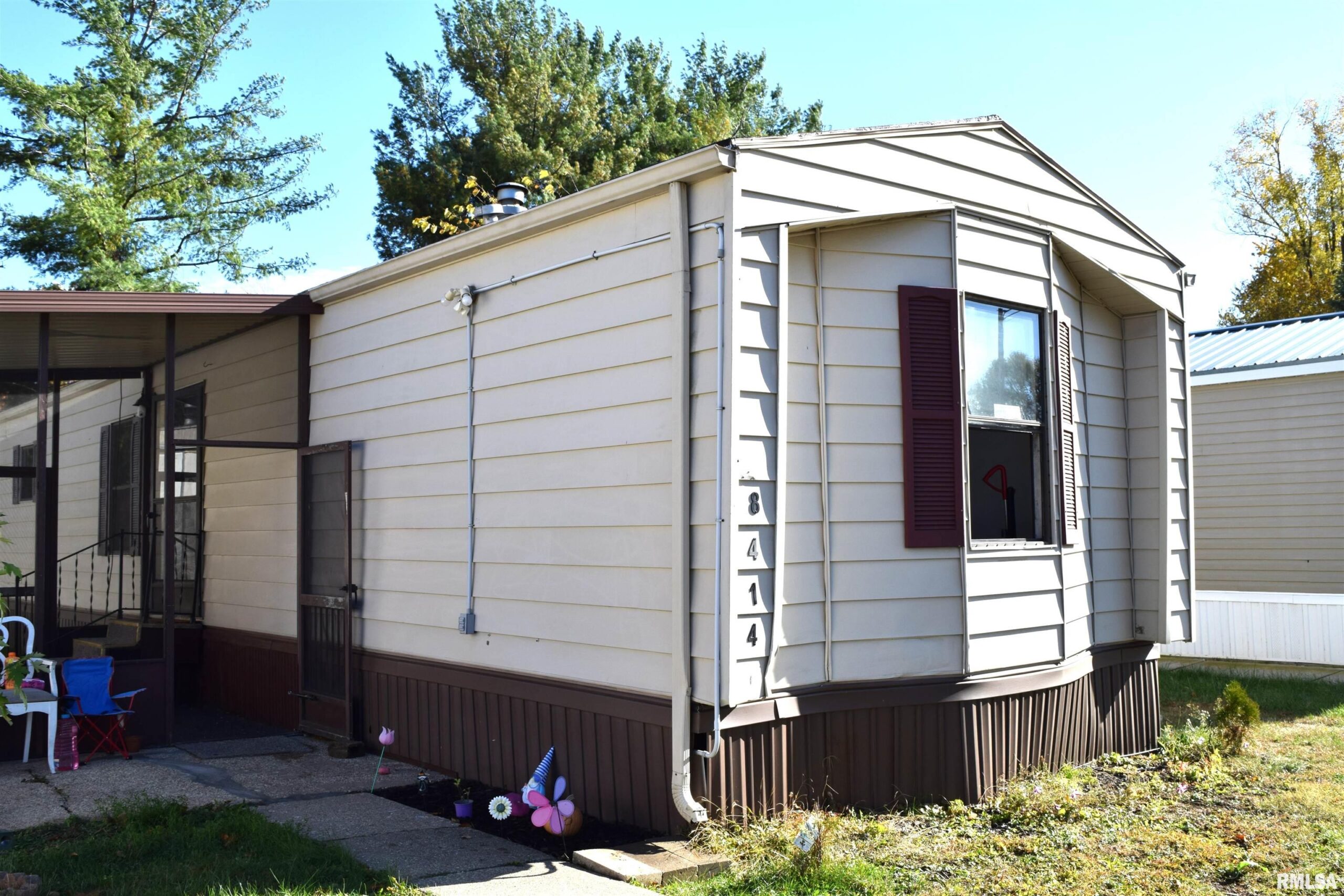 8414 DUNDEE Road Peoria IL 61615