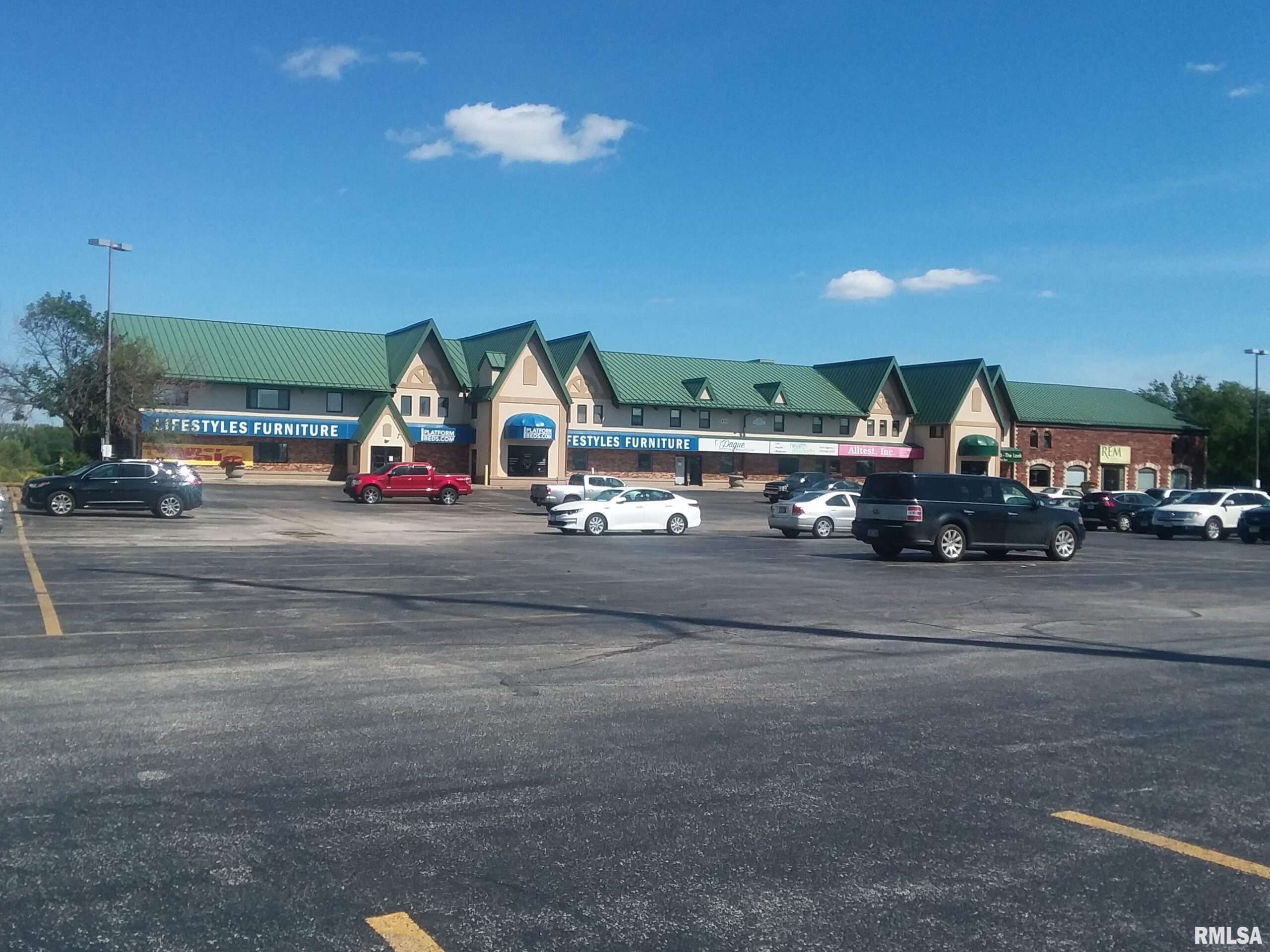 4711 BRADY Street  Davenport IA 52806