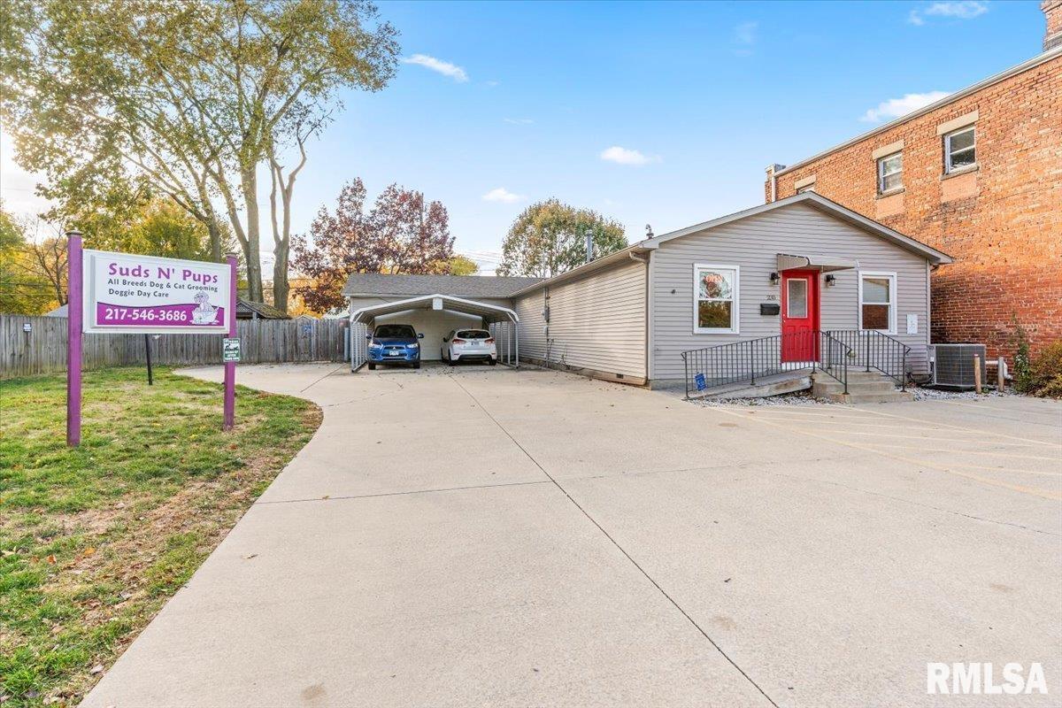 235 English Avenue  Springfield IL 62702