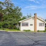 217 55th Street  Clarendon Hills IL 60514