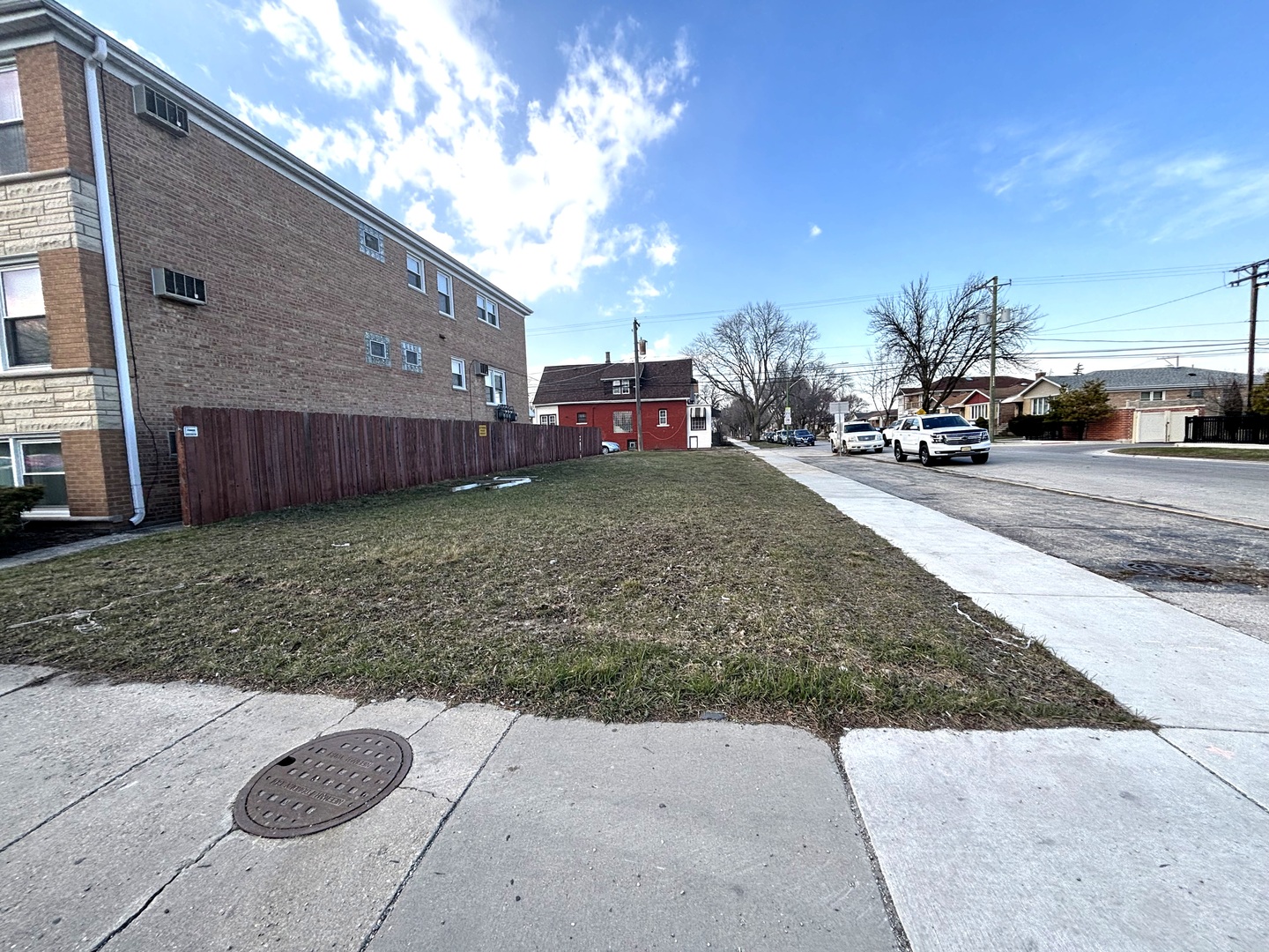 6420 Gunnison Street  Harwood Heights IL 60706