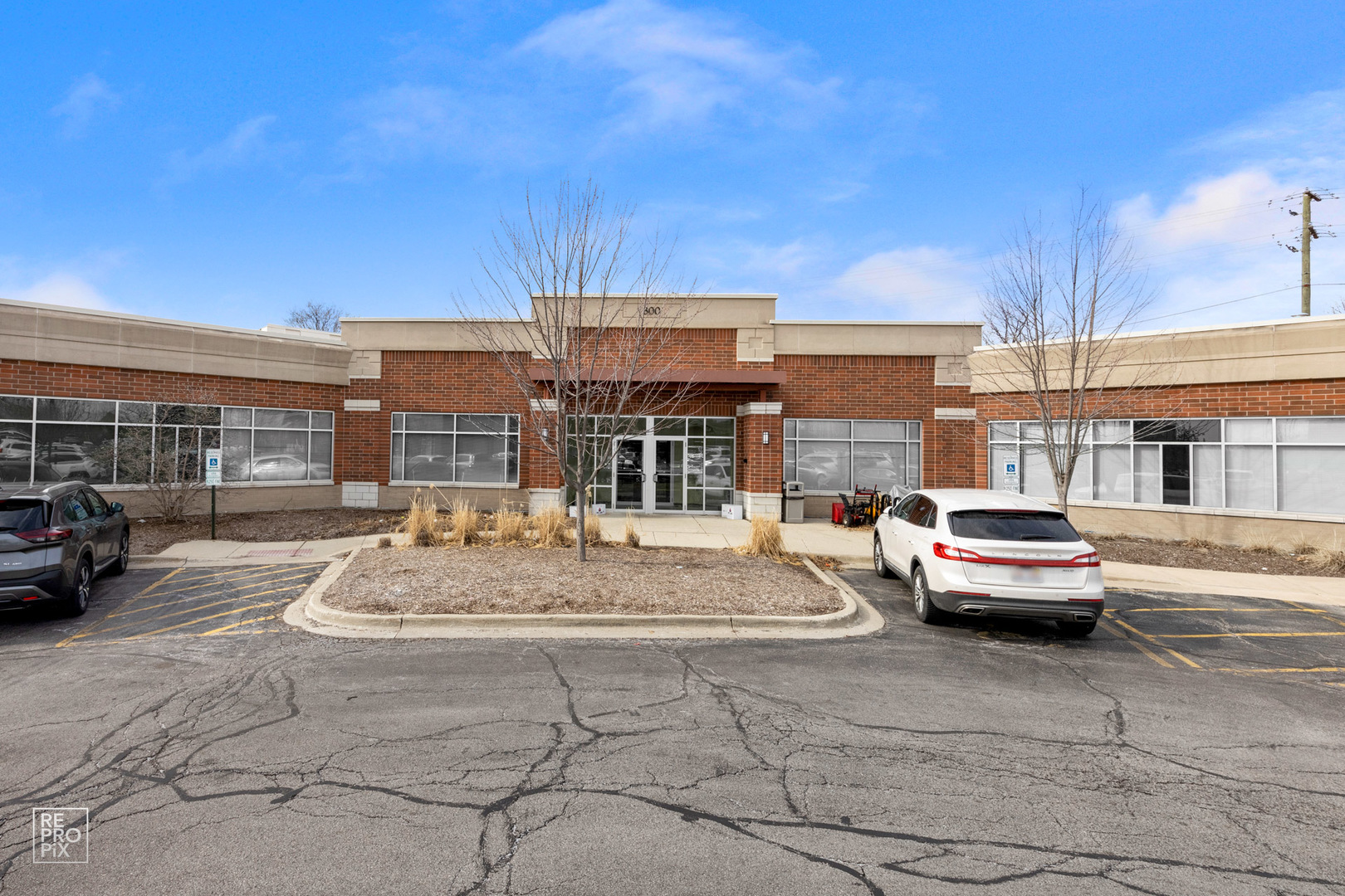 800 Woodfield Road 117 Schaumburg IL 60173