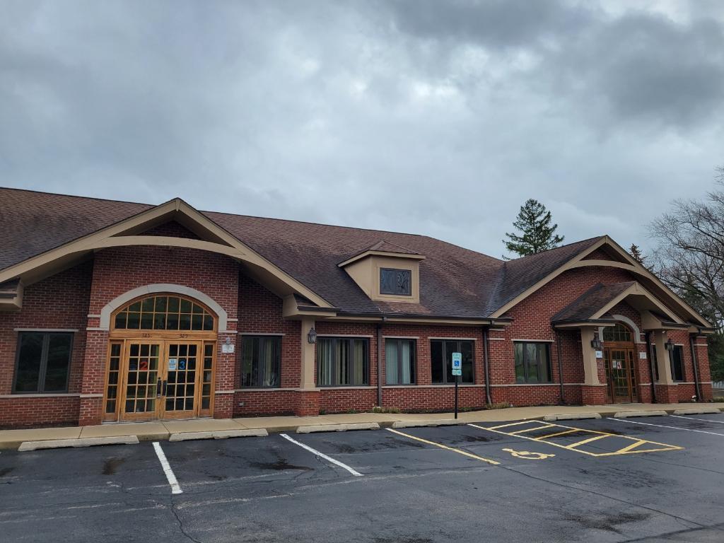 321 Dundee Road  Buffalo Grove IL 60089