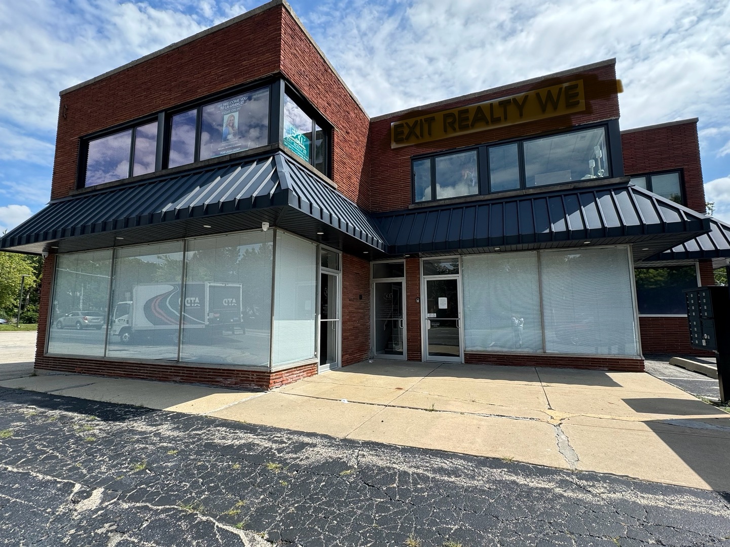 505 La Grange Road  La Grange IL 60525