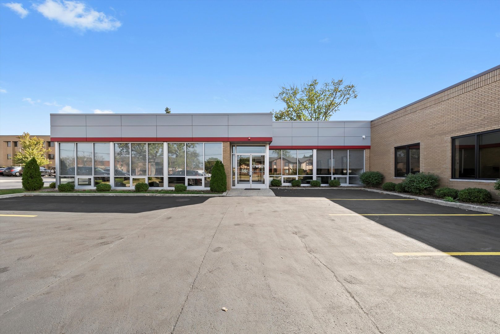 17W601 14th Street  Oakbrook Terrace IL 60181