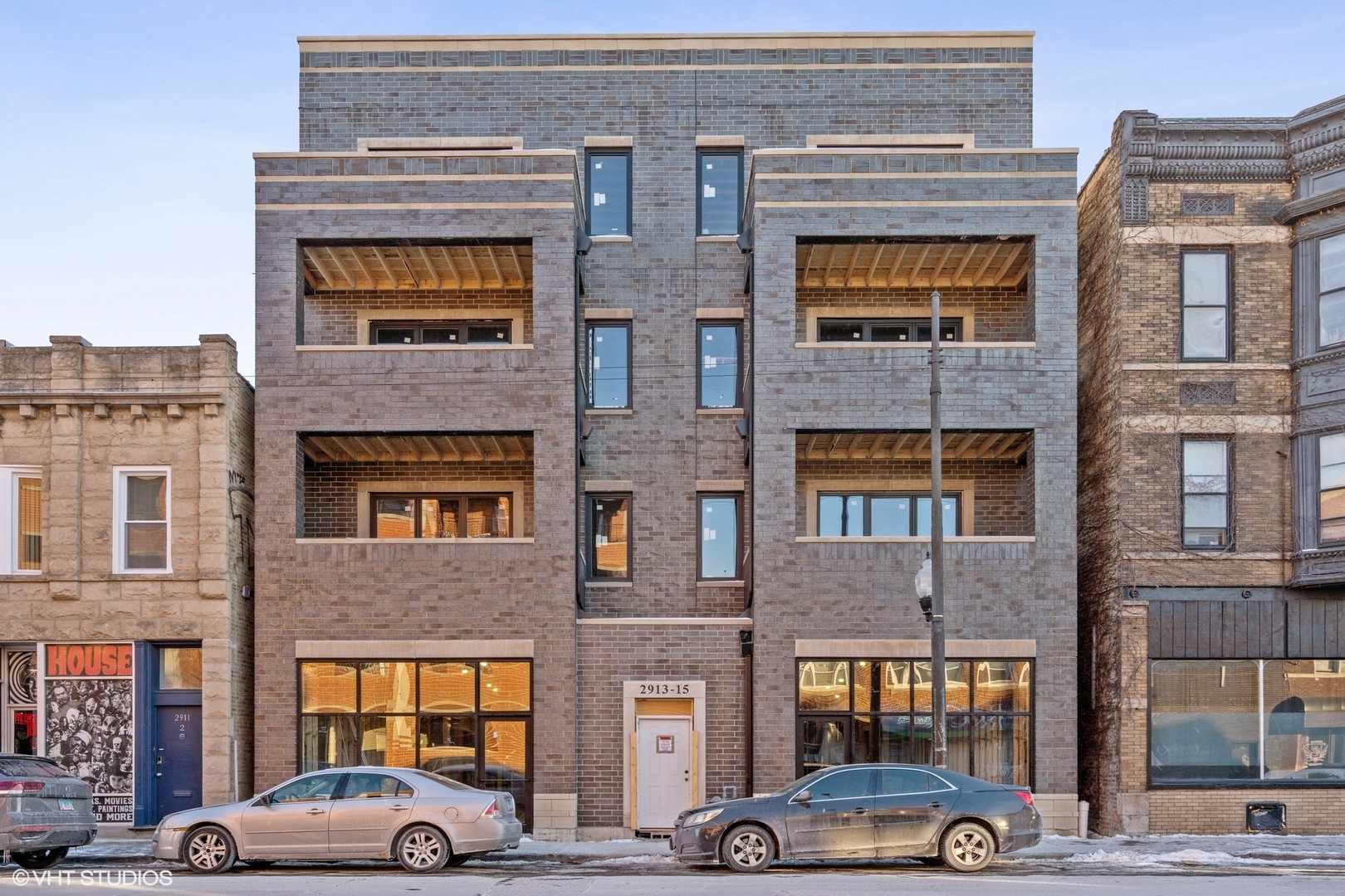 2913 Belmont Avenue 1W Chicago IL 60618