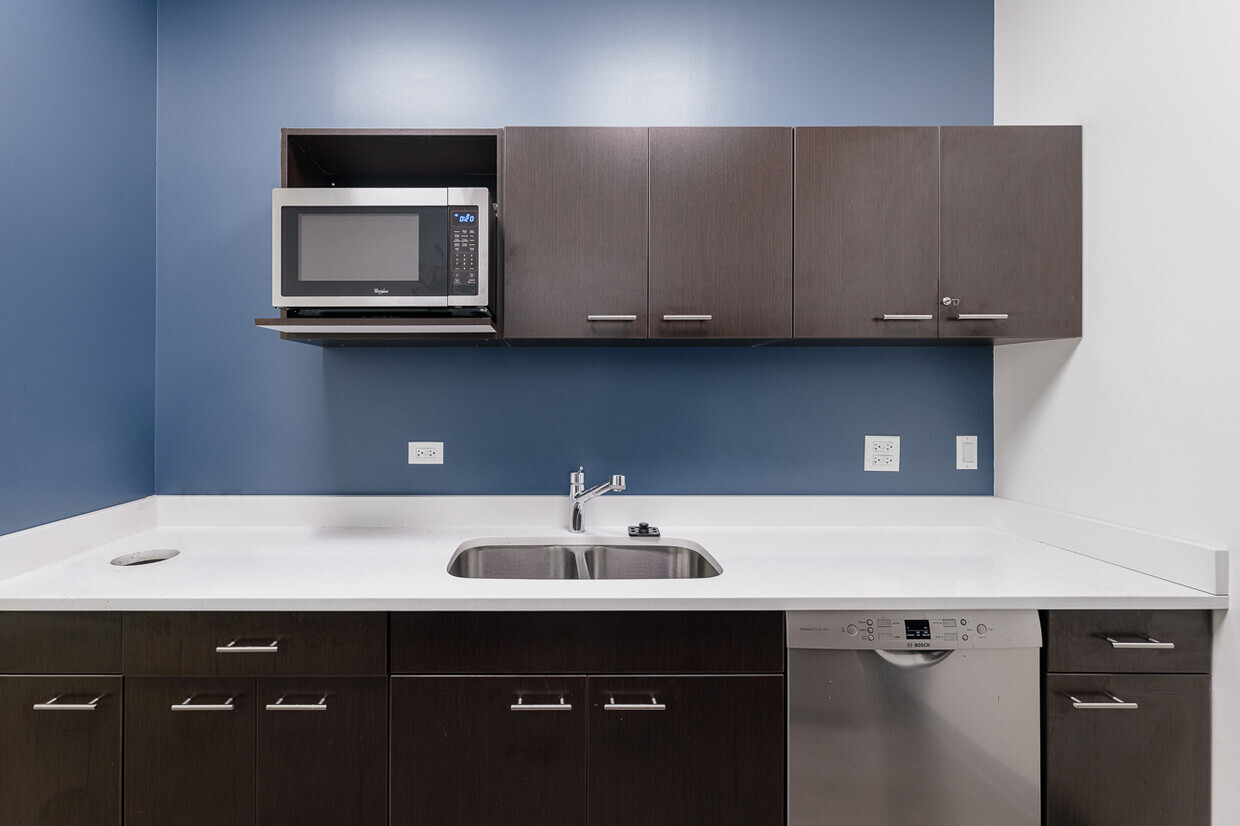 5364 Devon Avenue  Chicago IL 60646