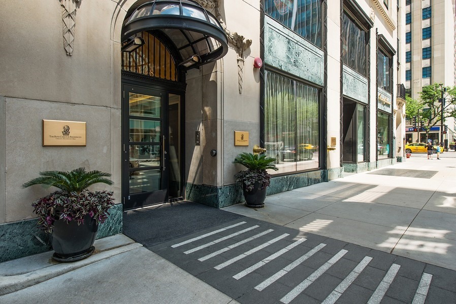 118 Erie Street P-902 Chicago IL 60611