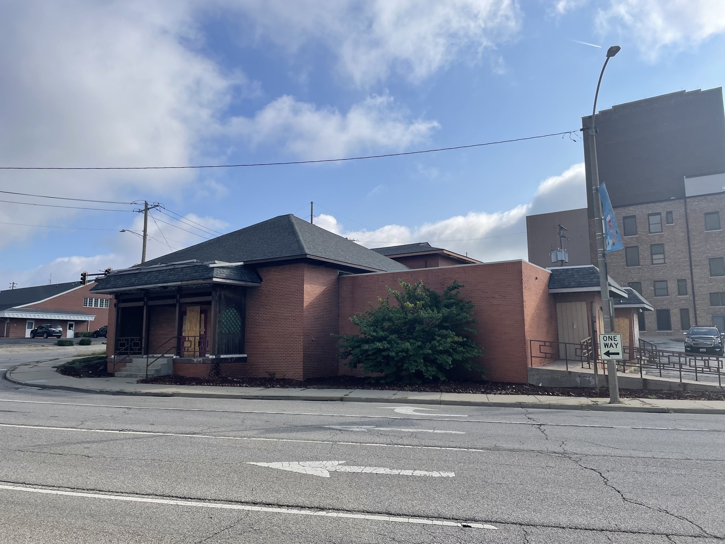 615 Main Street  Bloomington IL 61701