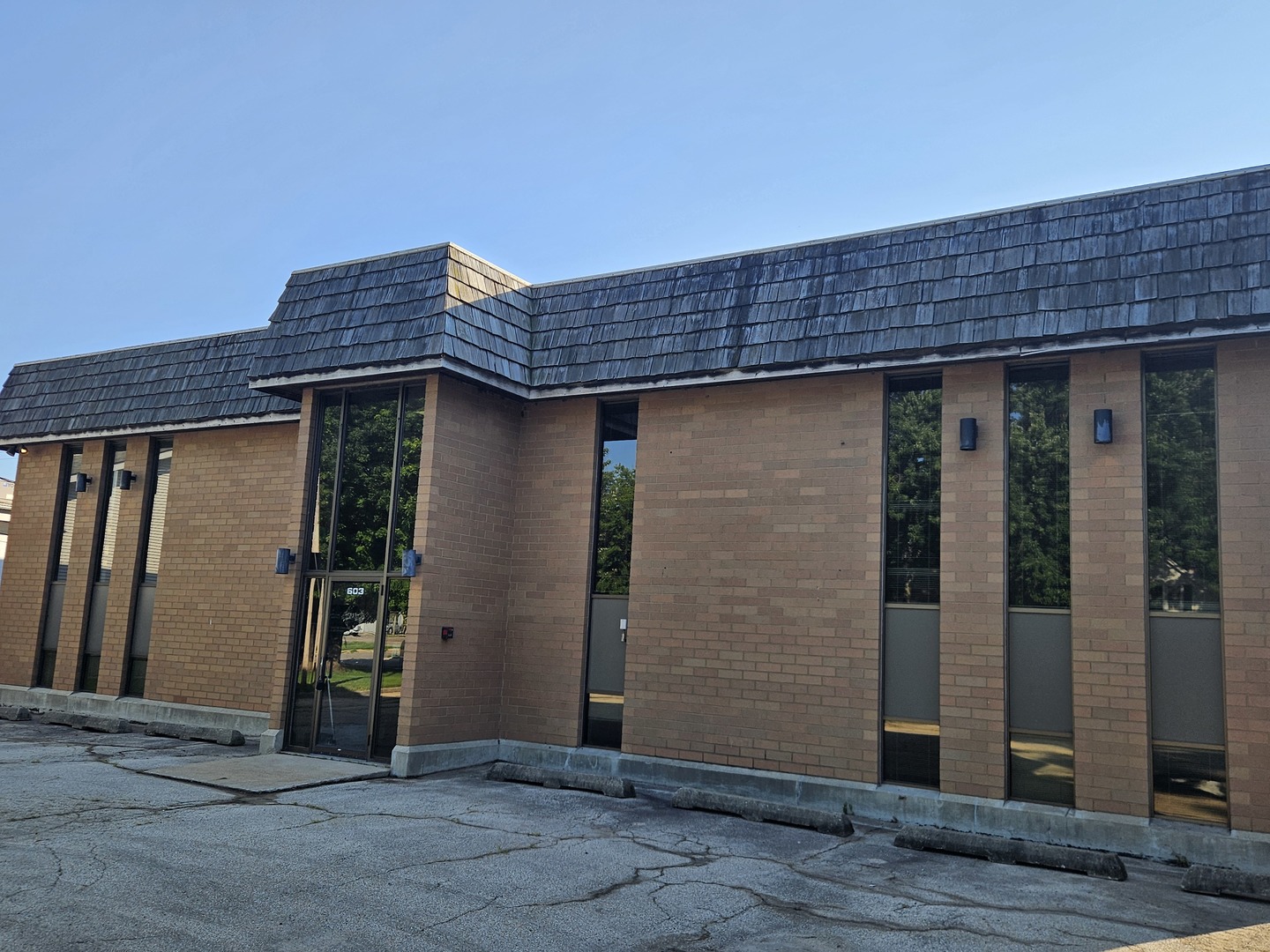 603 1st Avenue 101 Sterling IL 61081