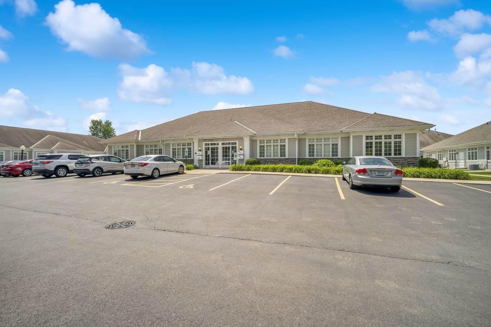 710 Fox Glen Court  Barrington IL 60010