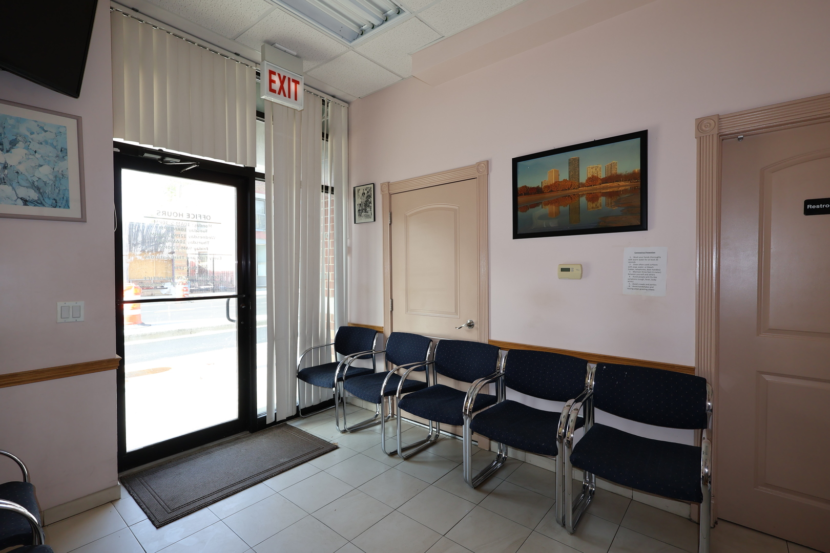 5067 Lincoln Avenue 1S Chicago IL 60625