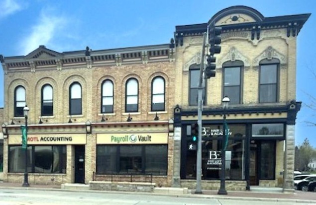 106 Main Street A-B West Dundee IL 60118