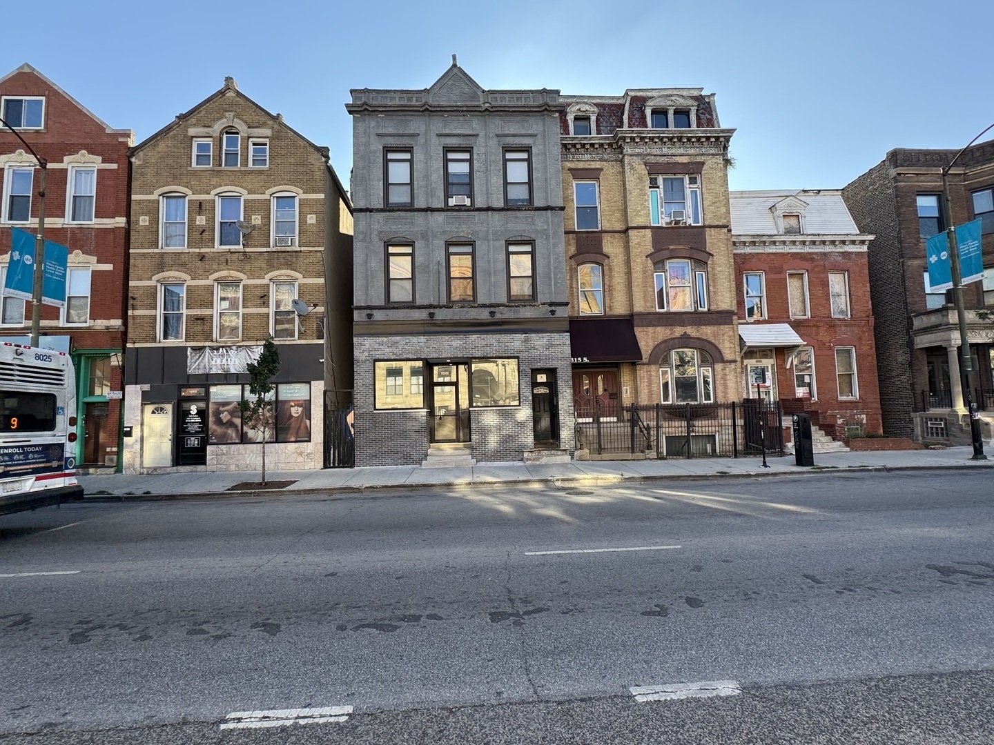 1813 Ashland Avenue  Chicago IL 60608