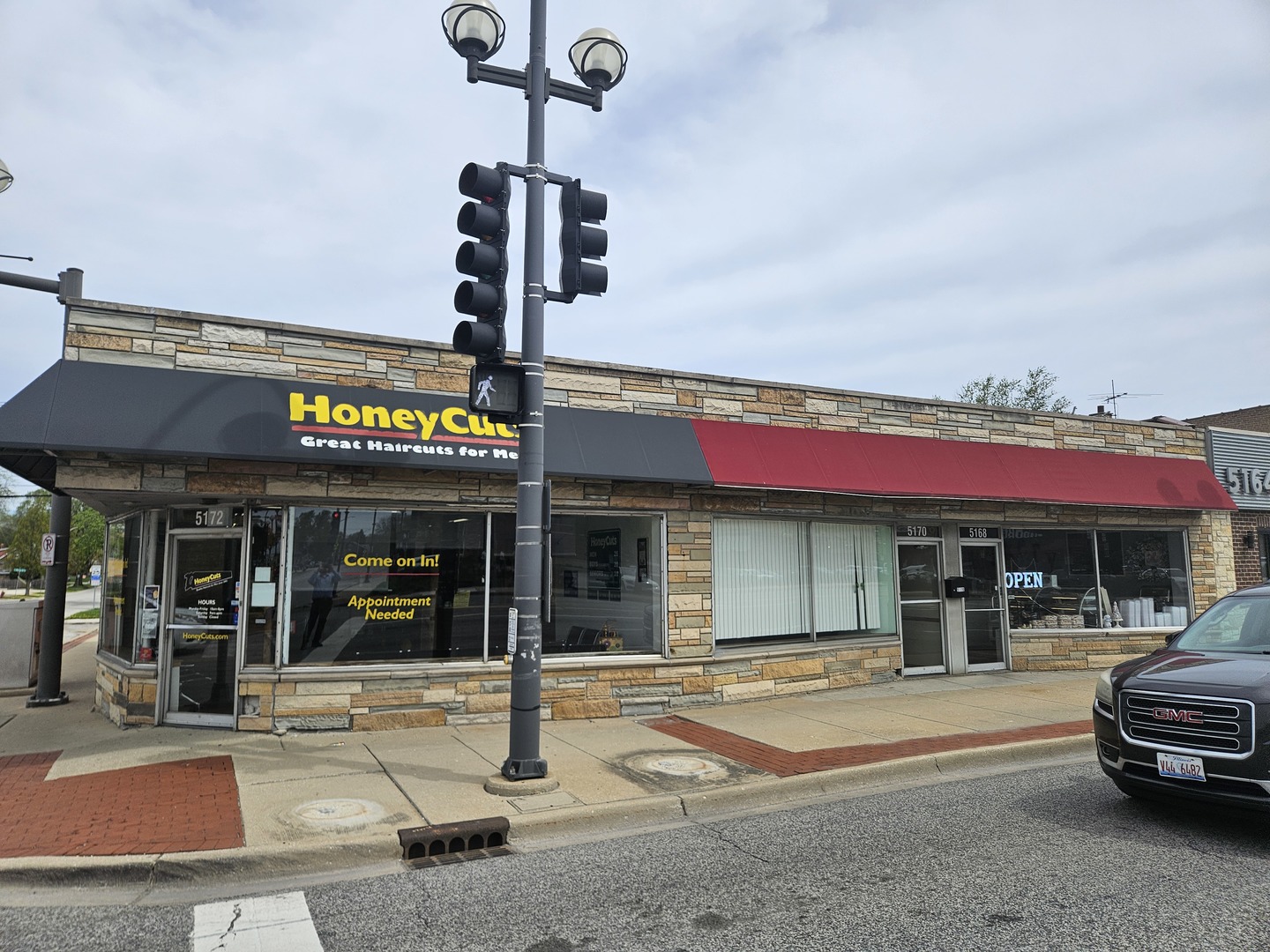 5170 95th Street  Oak Lawn IL 60453